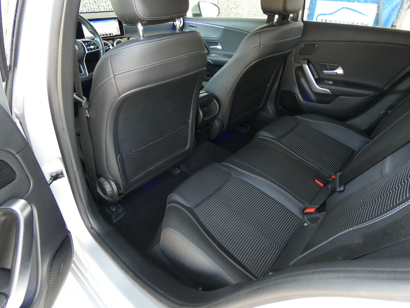 Mercedes-Benz A 180 DCT Edition19 WIDE LED Navi Ambiente 18" — photo 10