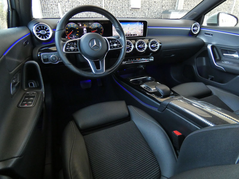 Mercedes-Benz A 180 DCT Edition19 WIDE LED Navi Ambiente 18" — photo 5