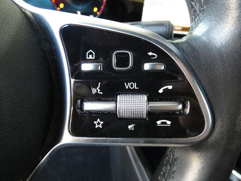 Mercedes-Benz A 180 DCT Edition19 WIDE LED Navi Ambiente 18" — photo 18