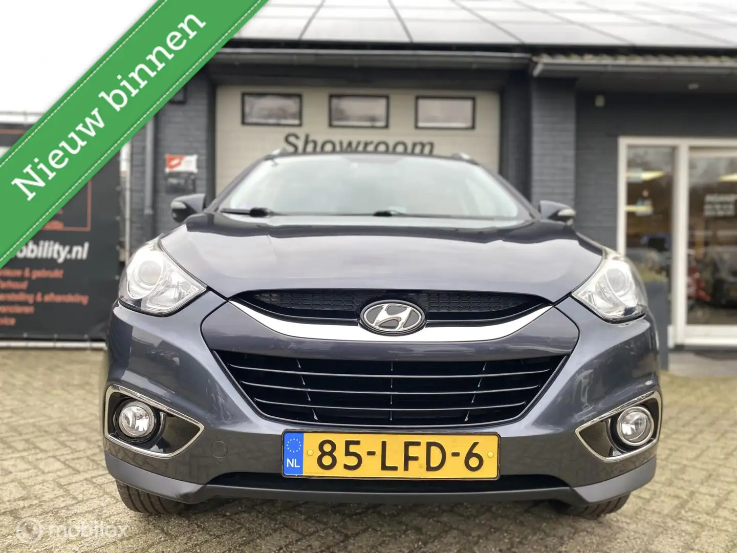 Hyundai iX35 2.0i Dynamic *TREKHAAK*AIRCO*CRUISE-CONTROL* Grau - 2