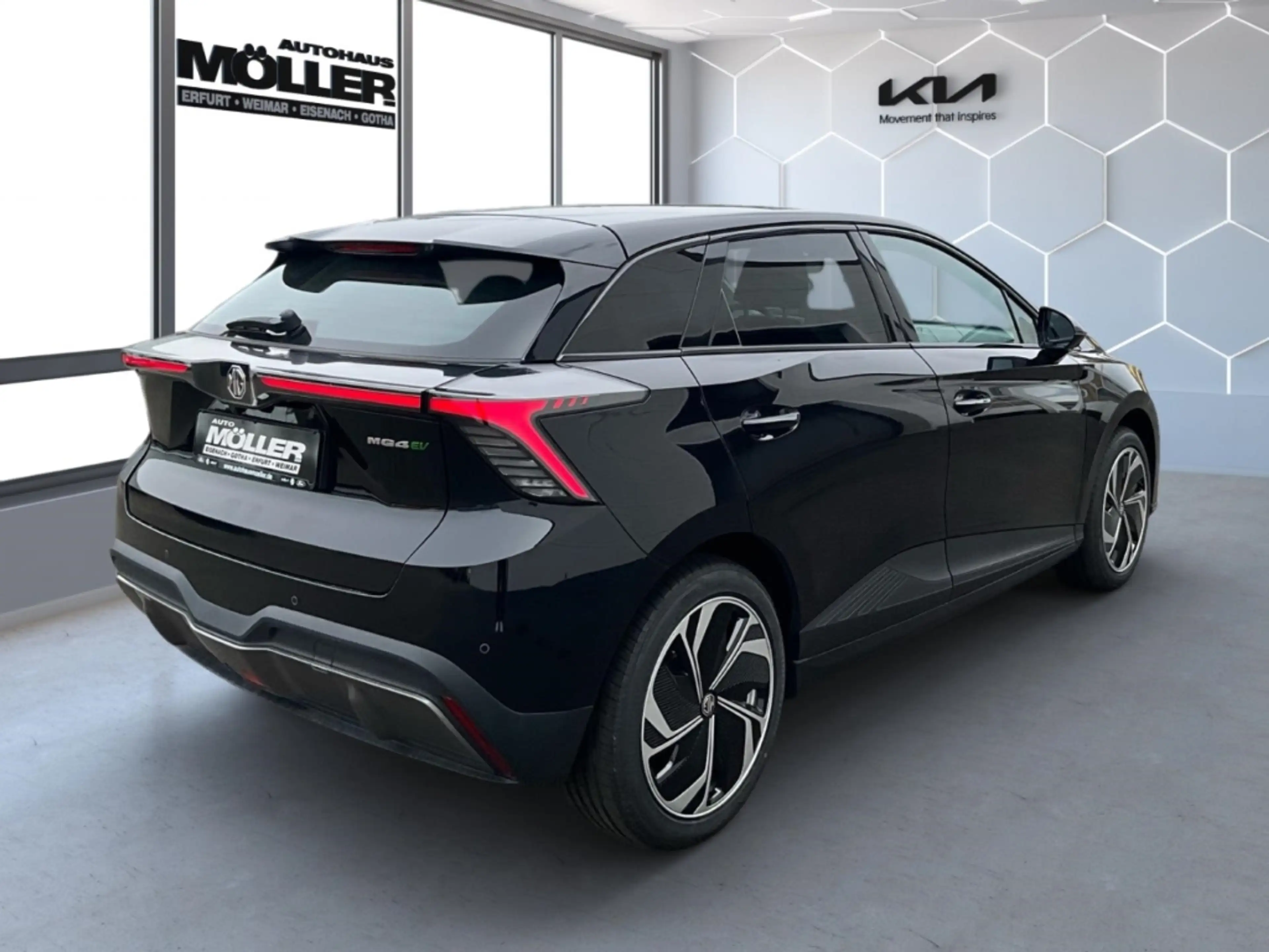 MG MG4 Premium 64 kWh LED Apple CarPlay Android Klimaauto — photo 3