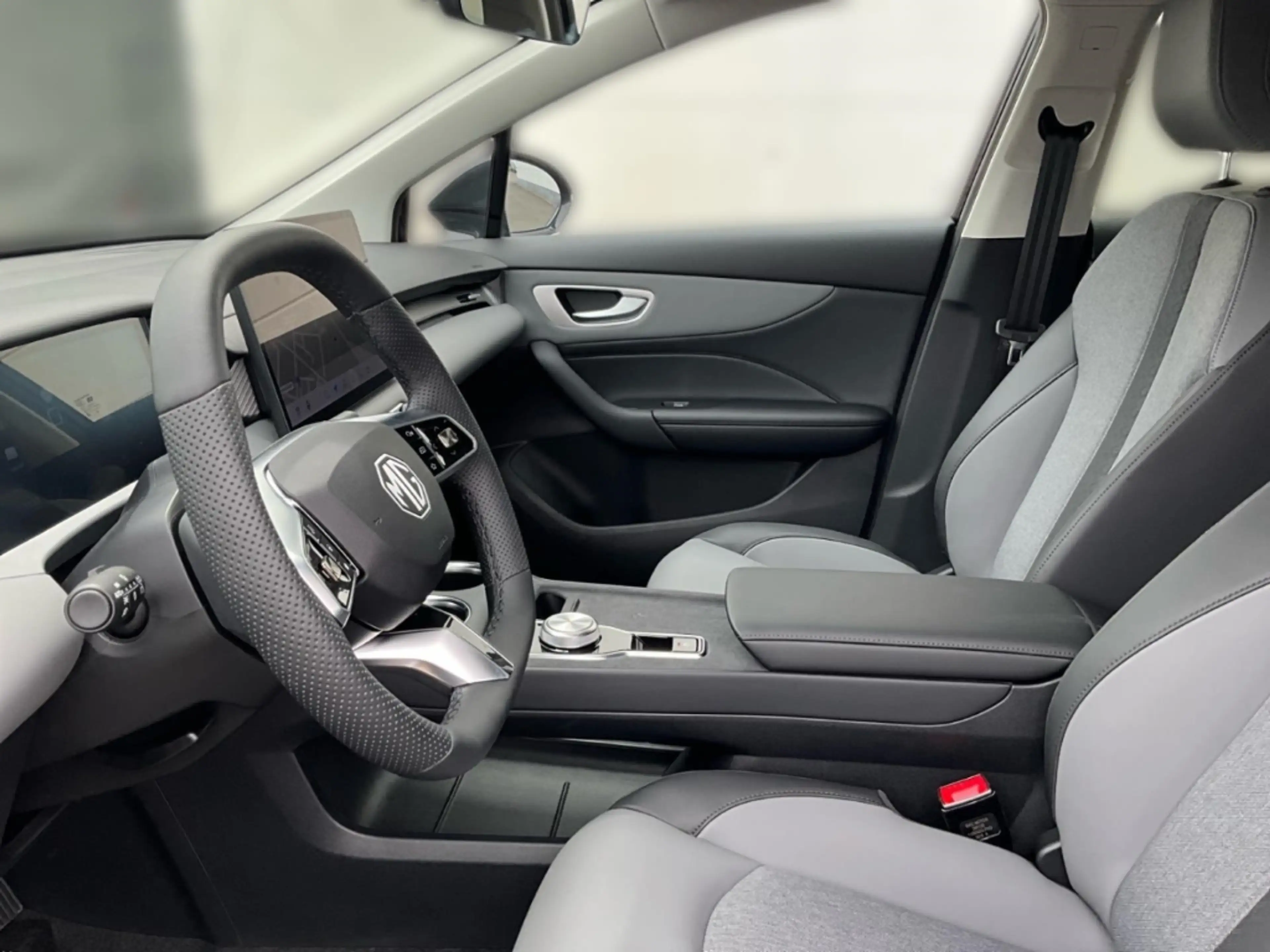 MG MG4 Premium 64 kWh LED Apple CarPlay Android Klimaauto — photo 7