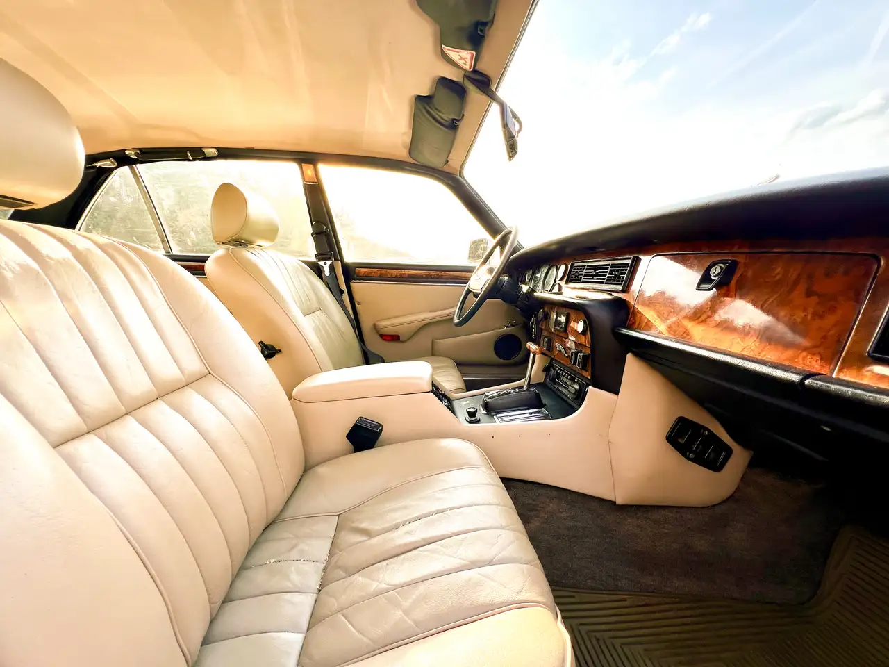 Jaguar XJ 4.2, foto 6
