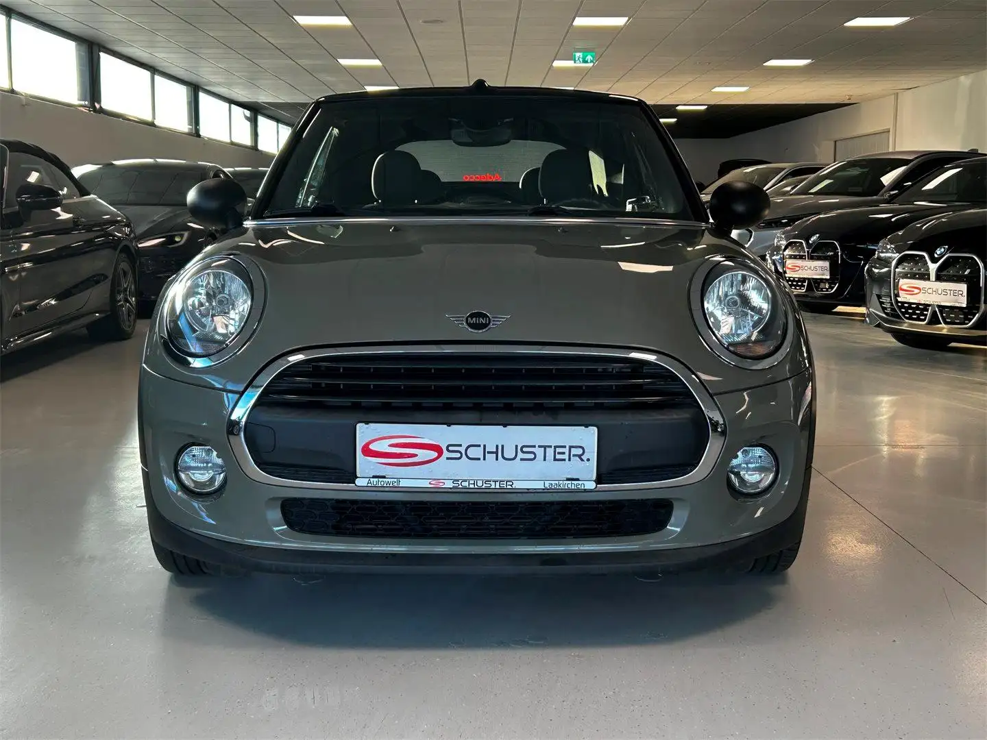 MINI One Cabrio (F57) Grau - 2