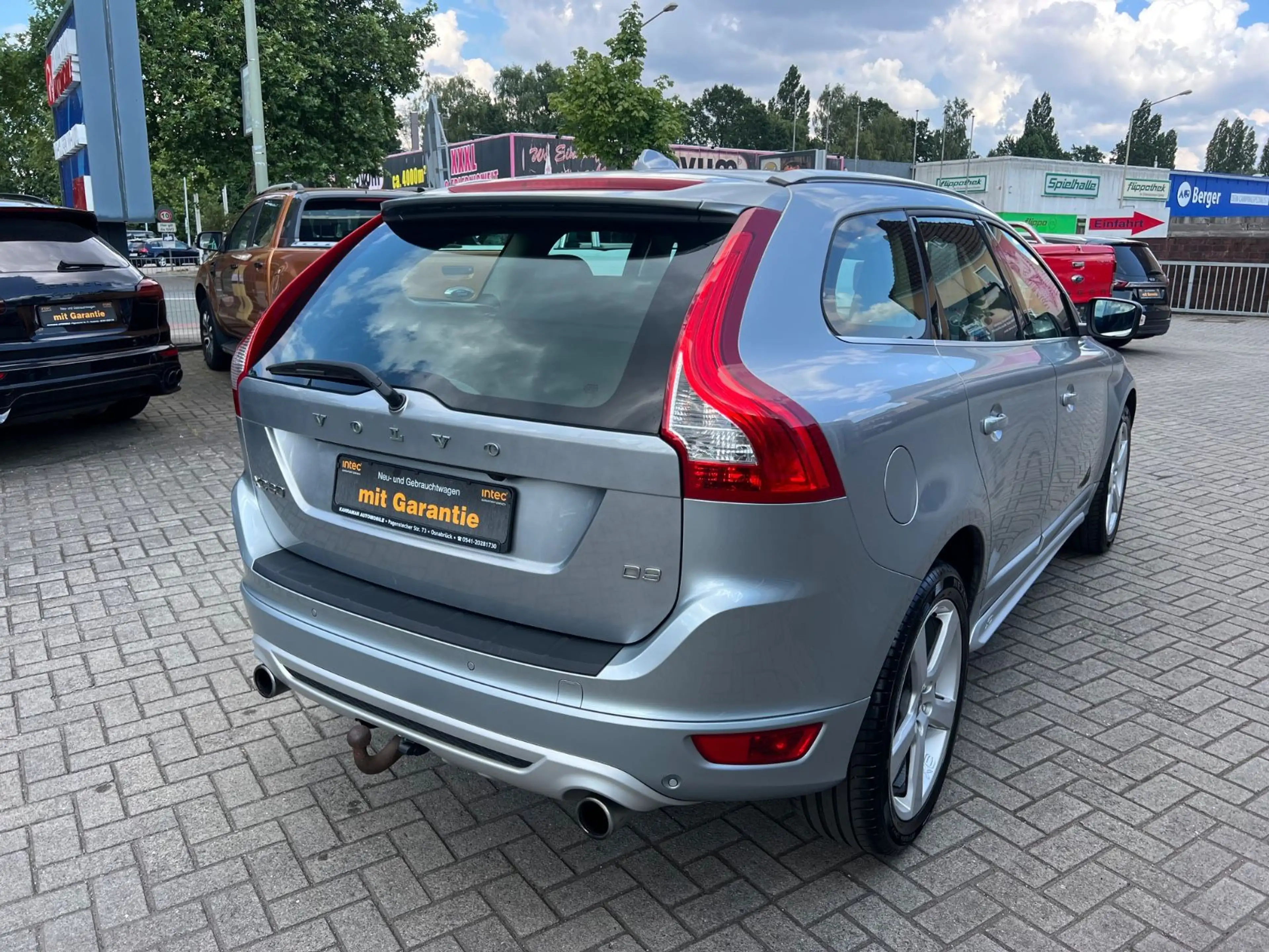 Volvo XC60 XC60 R-Design 2WD — photo 5