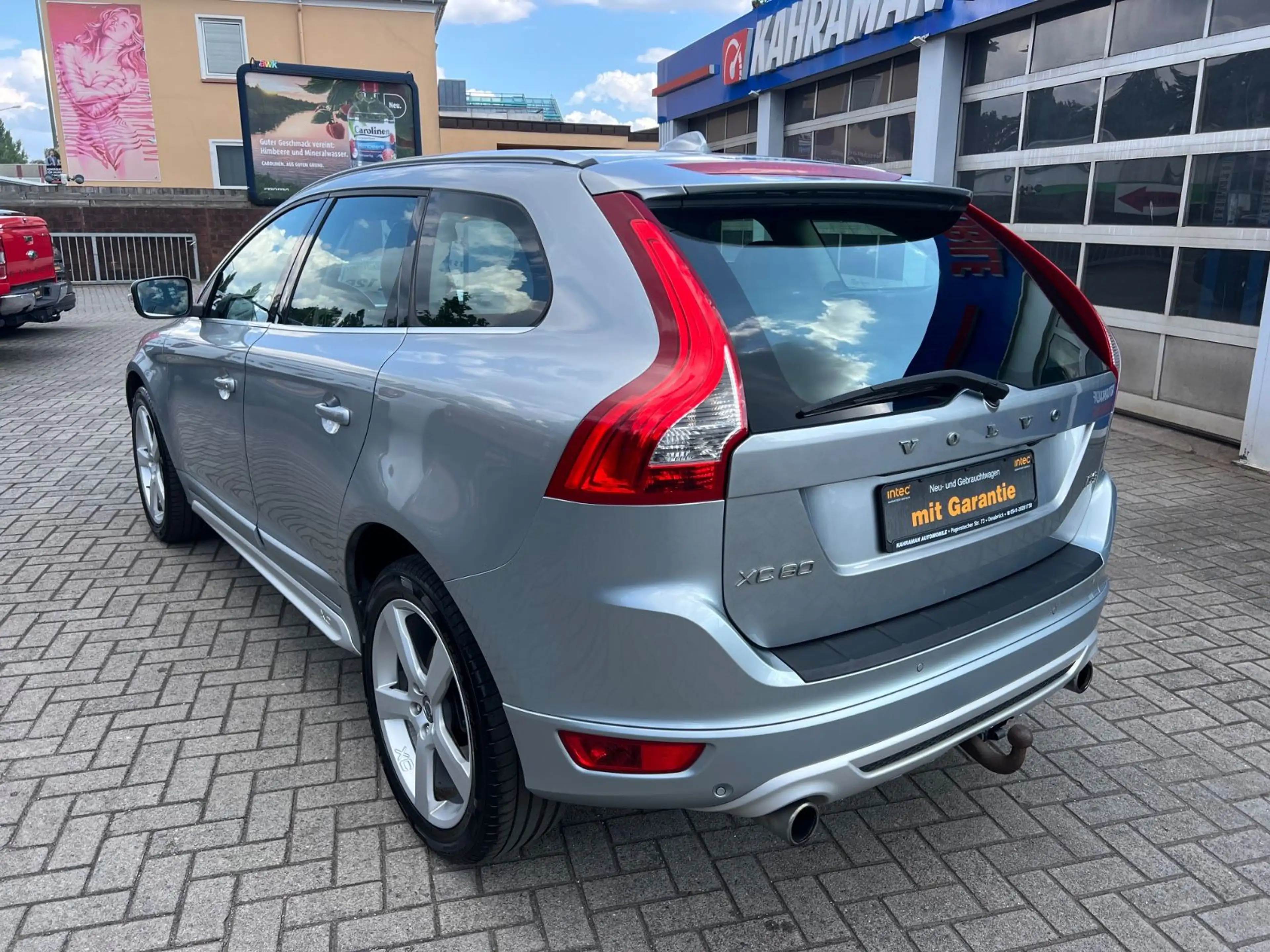 Volvo XC60 XC60 R-Design 2WD — photo 6