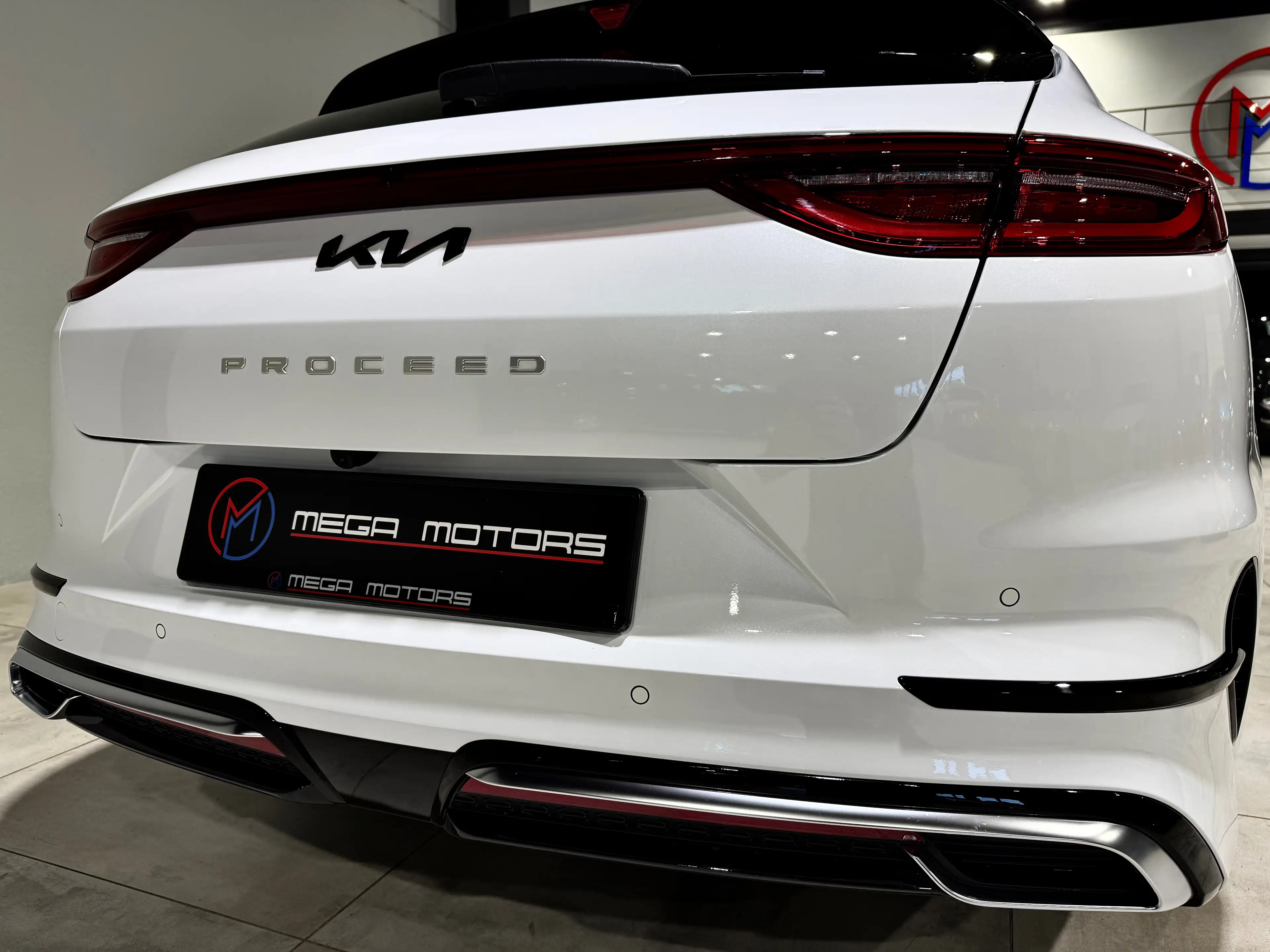 Kia ProCeed / pro_cee'd 1.5i TURBO 140CV GT-LiNE PANO BAUTO F1 CARPLAY DiSTRO++ — photo 8