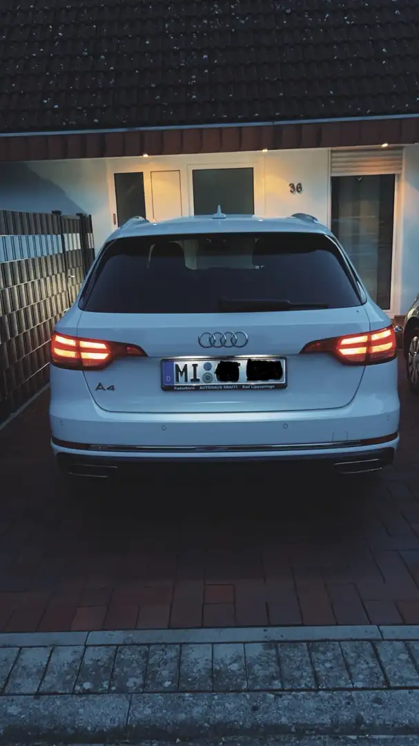 Audi A4 40 TDI design Weiß - 1