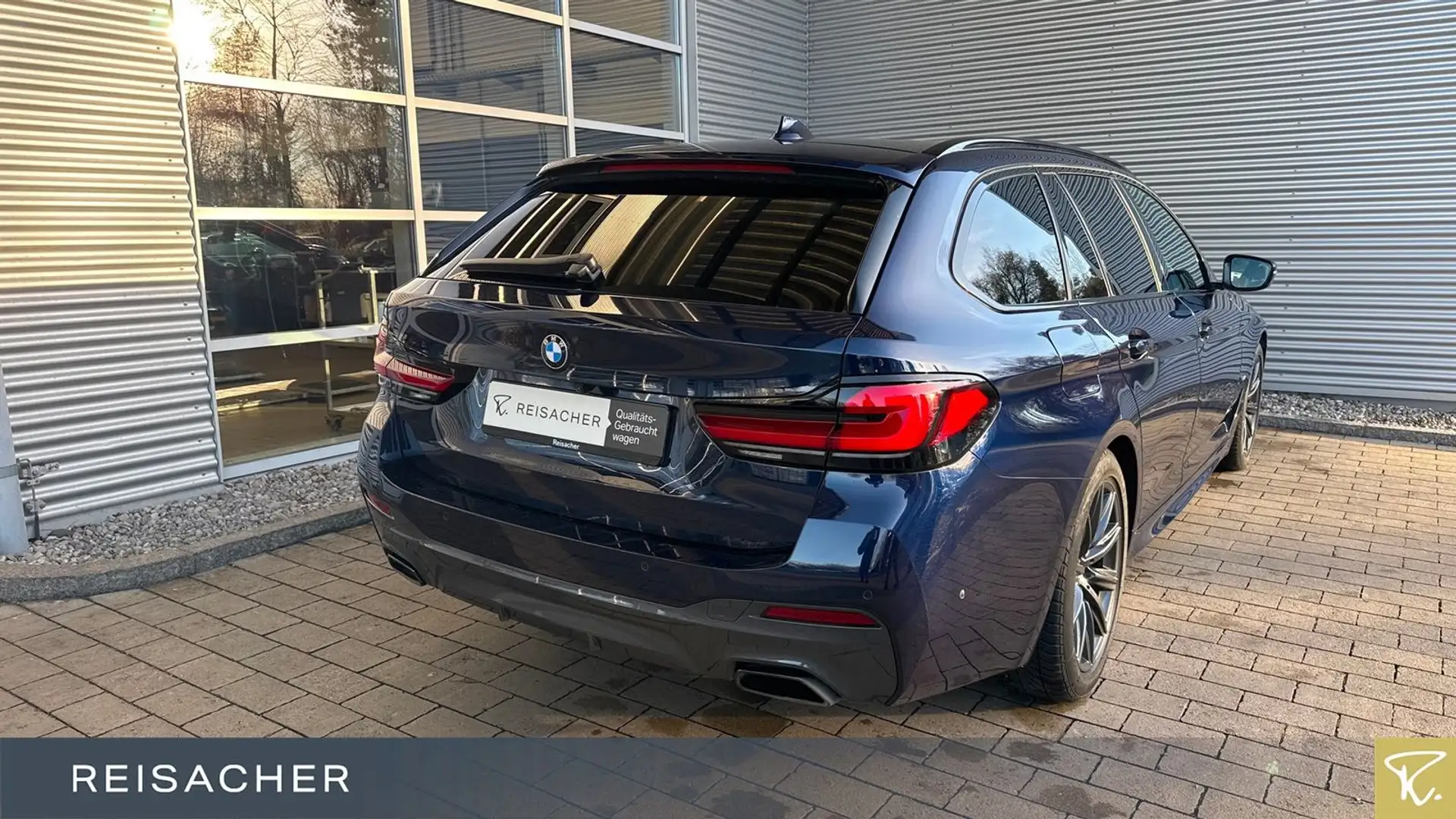 BMW 530 d xDrive M-Sport NAVI HUD RüKa ACC AHK H&K Blau - 2