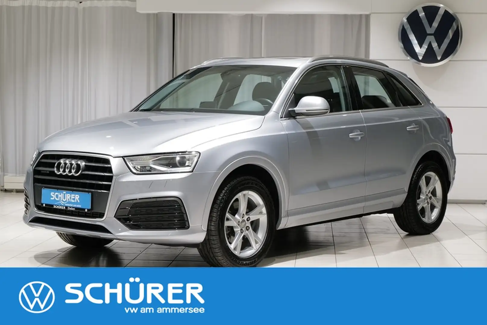 Audi Q3 2.0TFSI Sport Quattro AHK Navi Pano DAB srebrna - 1