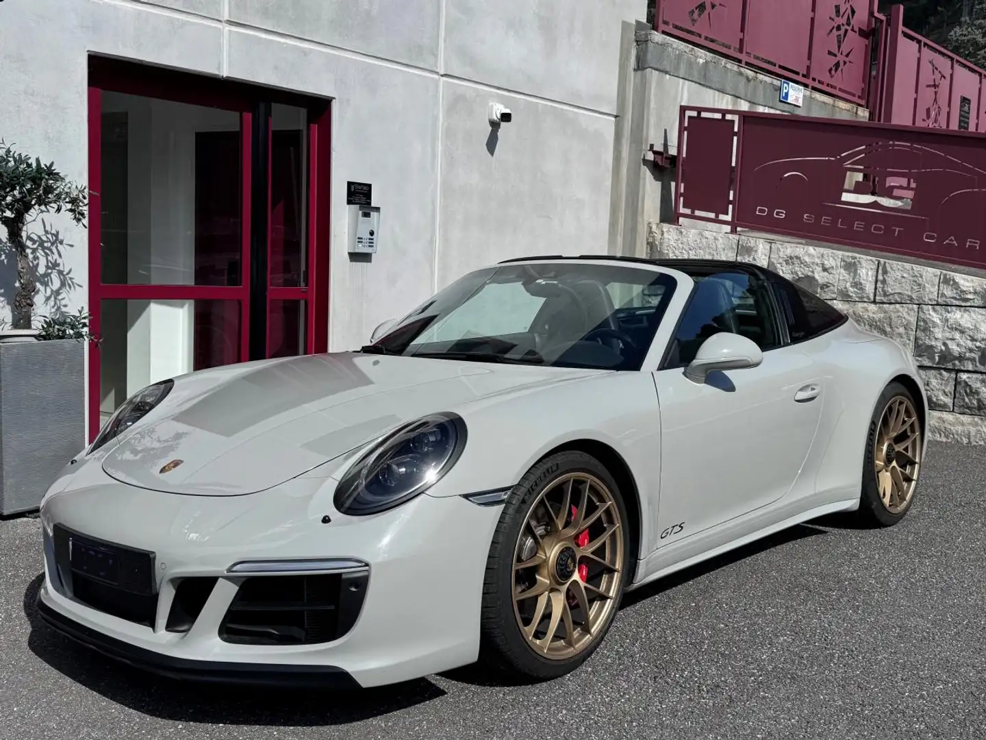 Porsche 911 PORSCHE TYPE 991 TARGA 4 GTS PHASE 2 Gris - 1
