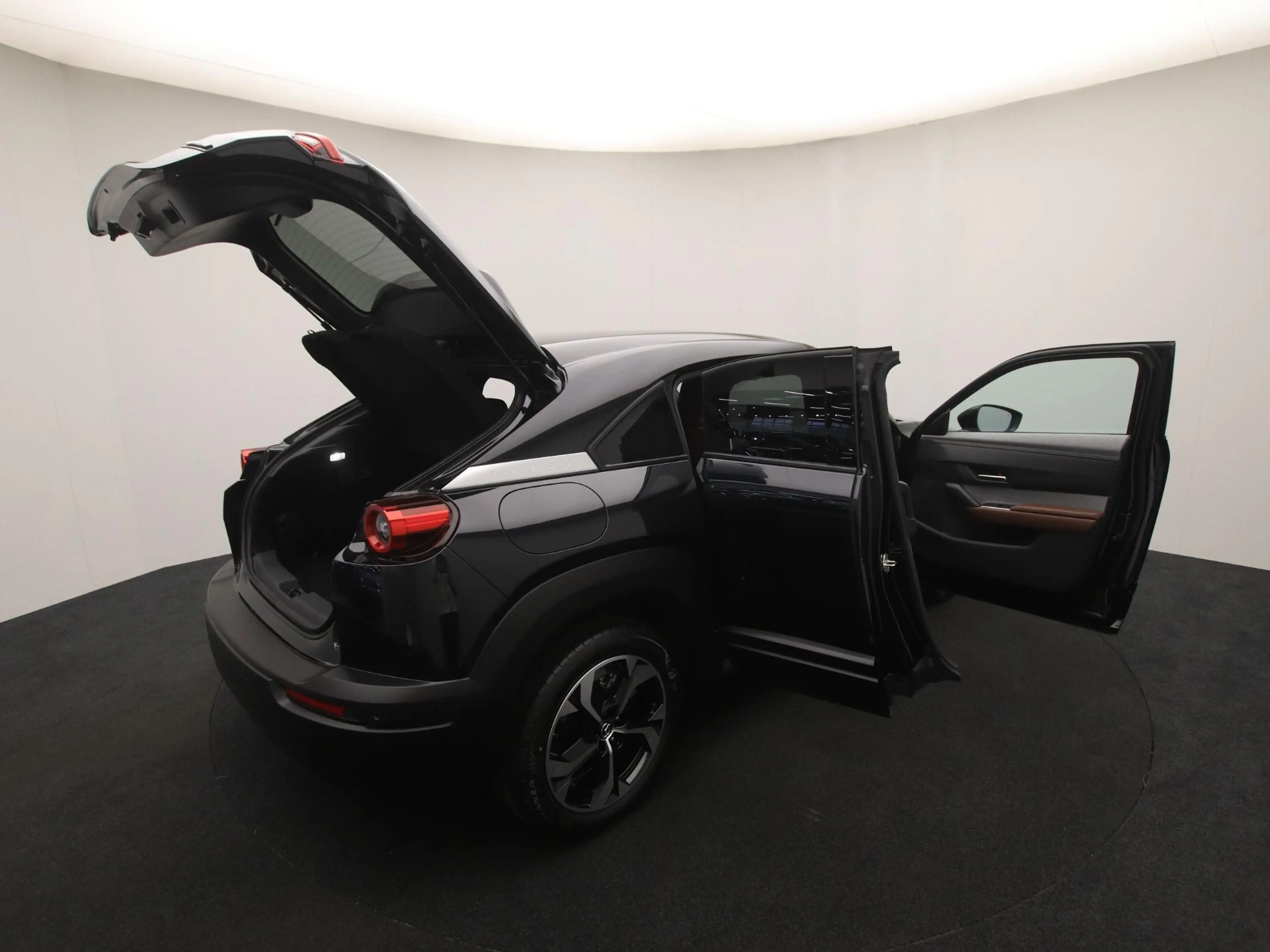 Mazda MX-30 e-SkyActiv R-EV Advantage | voorraad voordeel | di — photo 10