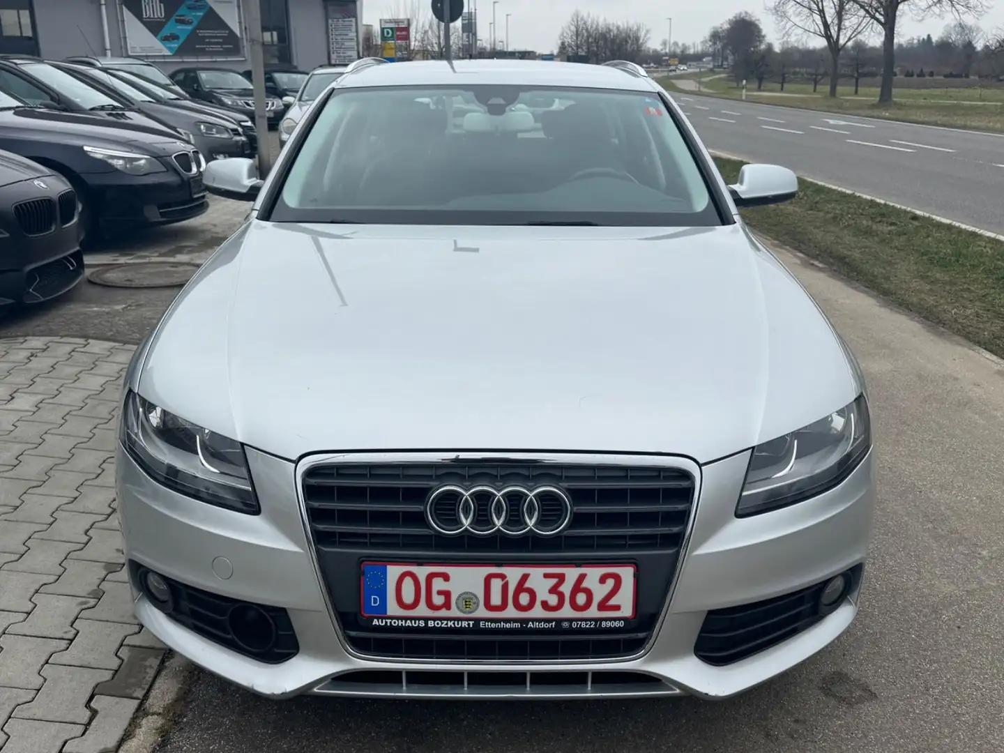 Audi A4 Avant Attraction*KLIMA*TEMPOMAT*TÜV AU NEU* Ezüst - 2