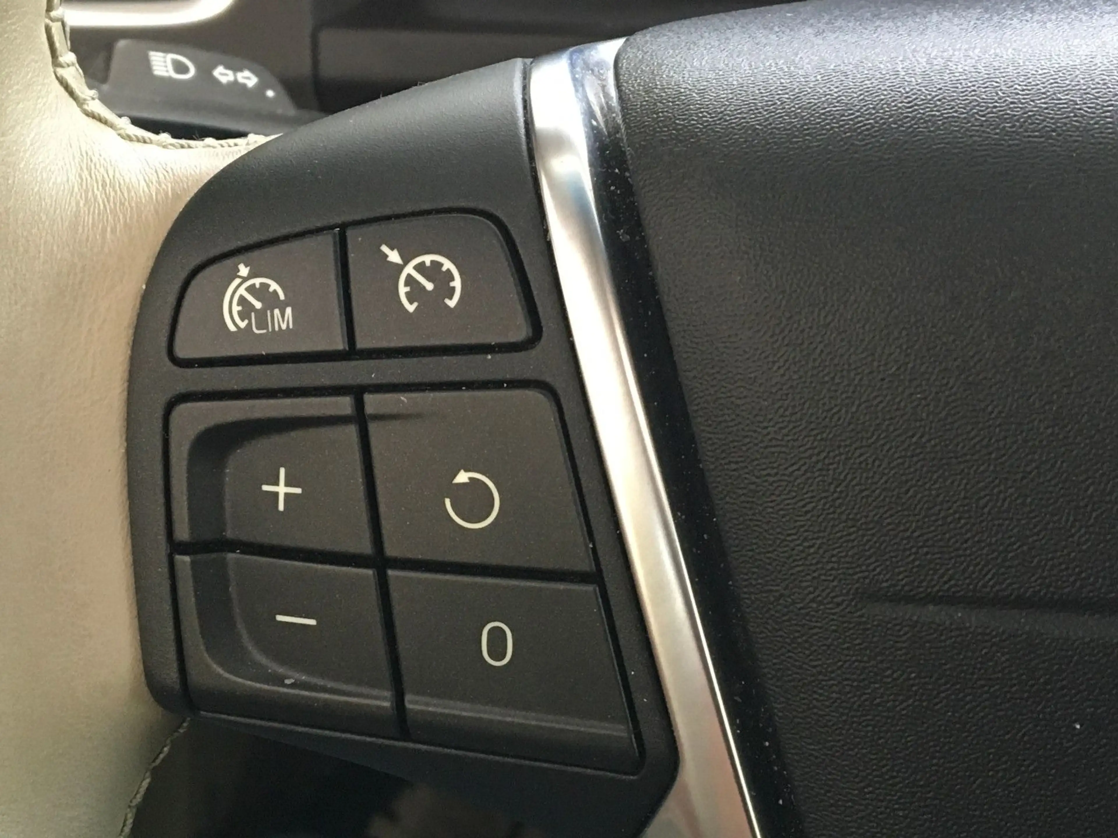 Volvo S60 Lim.1.6 Turbo Summum/Autom/Leder/1.Hd/76 Tkm — photo 20