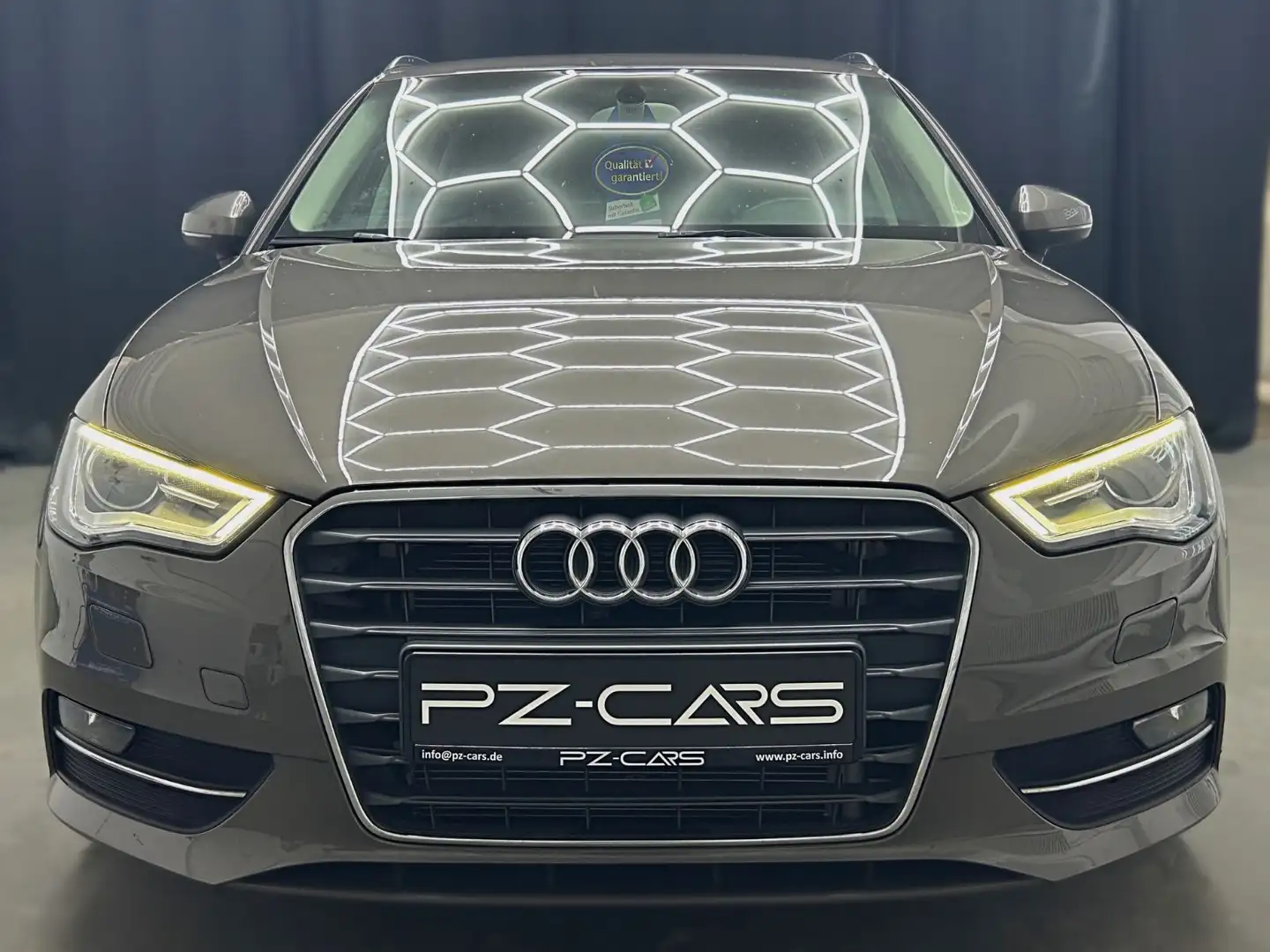 Audi A3 1.4 5-trg SportSi|Navi|Xenon|PDC|Sitzhz|Tempo Gris - 2