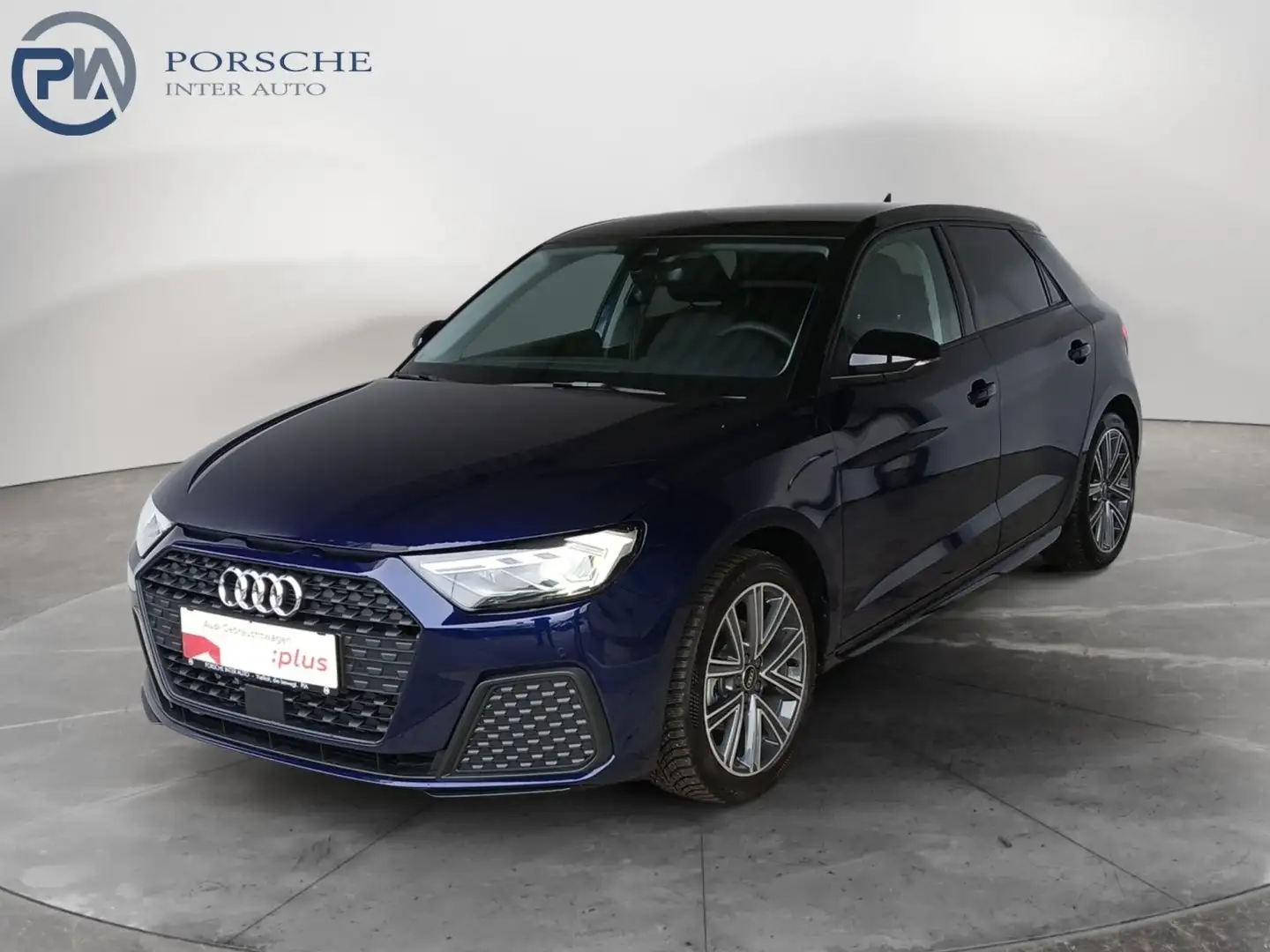 Audi A1 30 TFSI intense Blau - 1