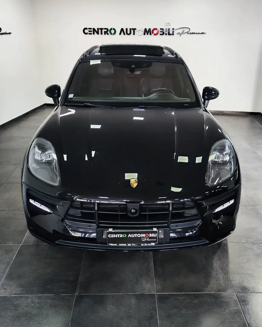 Porsche Macan 2.0 245cv Tetto Full Nero - 2