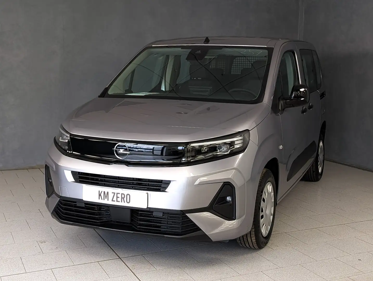 Opel Combo Life 1.5D 100CV L1H1 MT6 LIFE N1 Šedá - 1