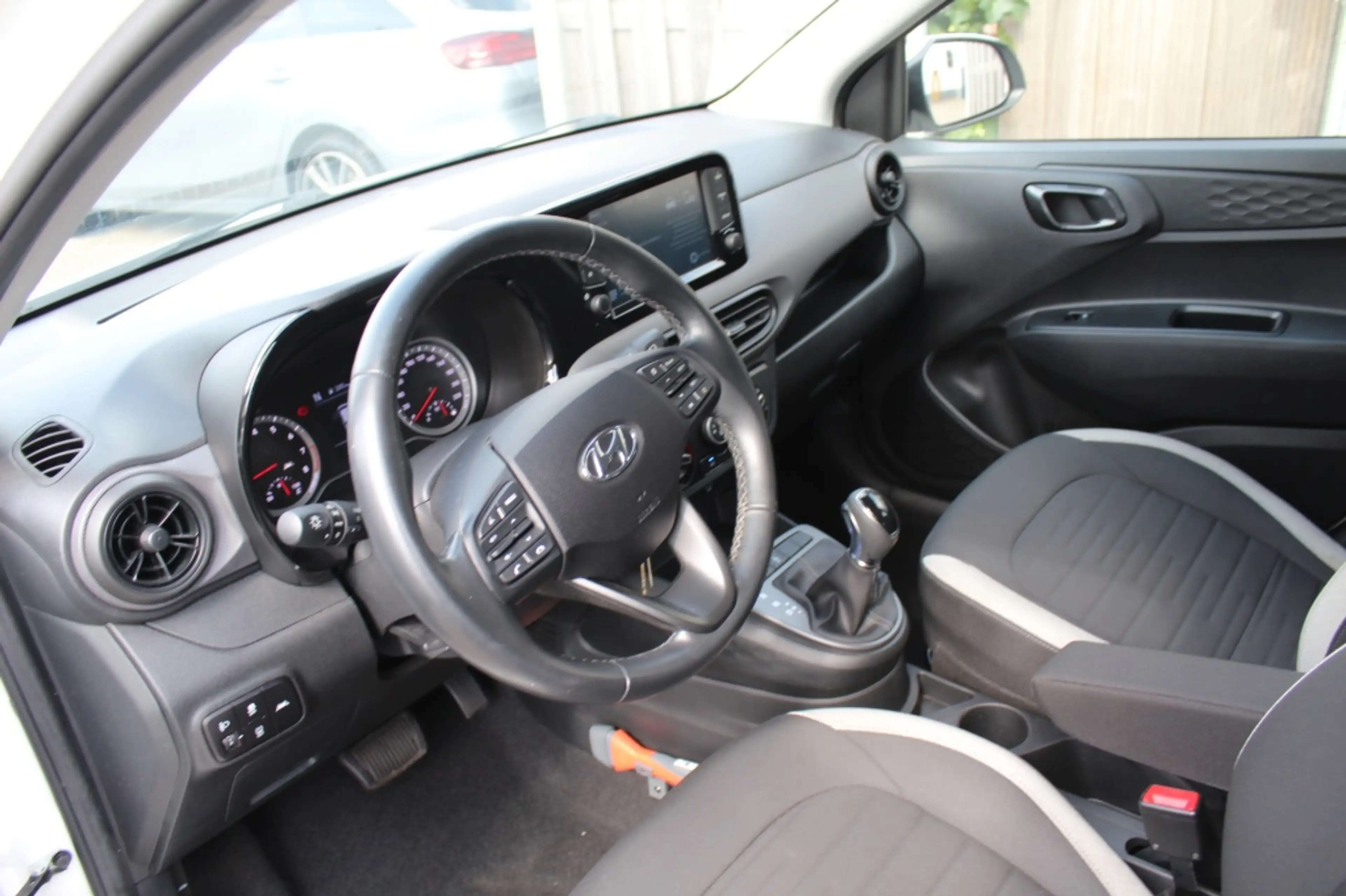 Hyundai i10 1.0 Comfort Automaat — photo 9