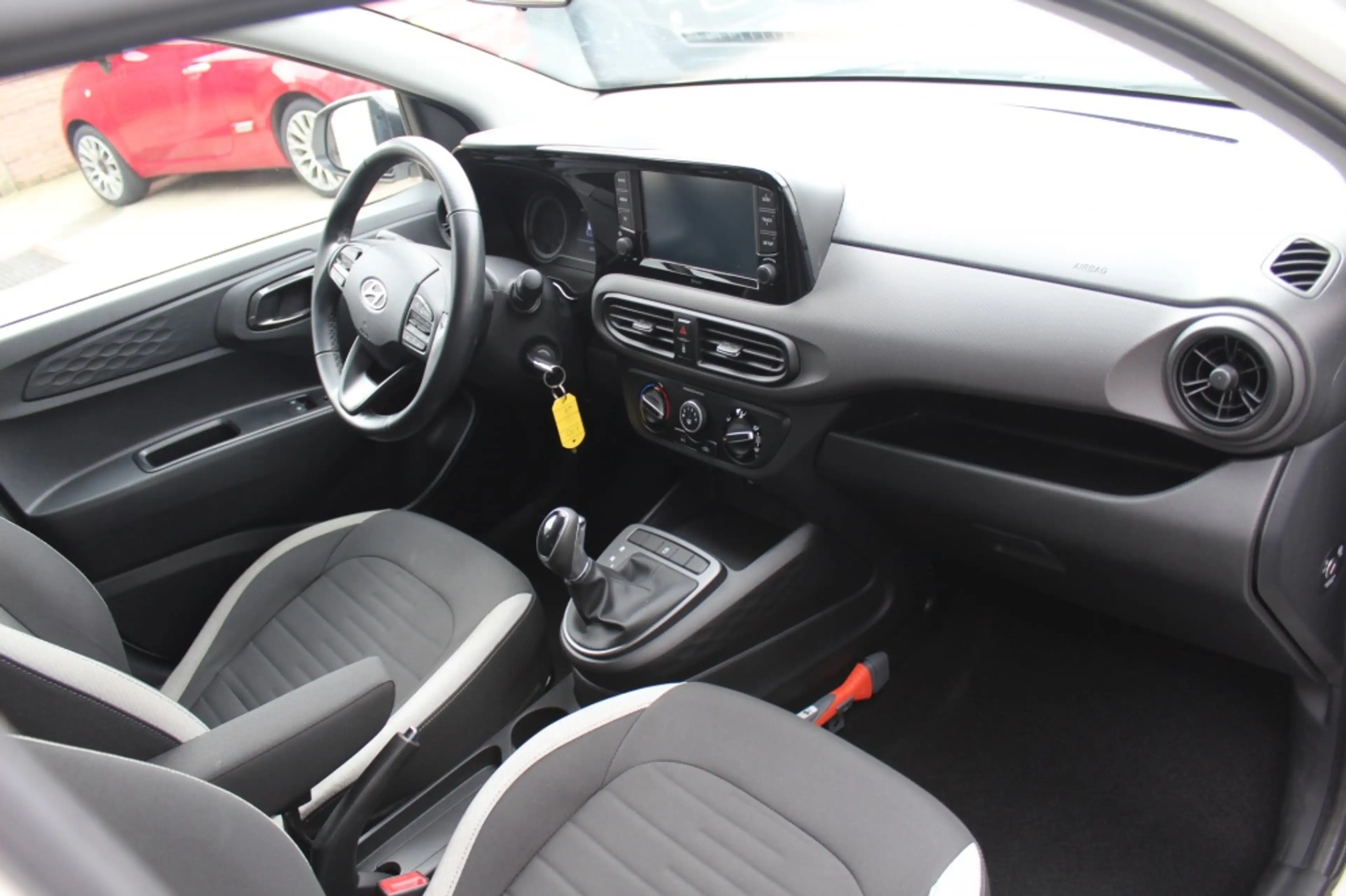 Hyundai i10 1.0 Comfort Automaat — photo 13