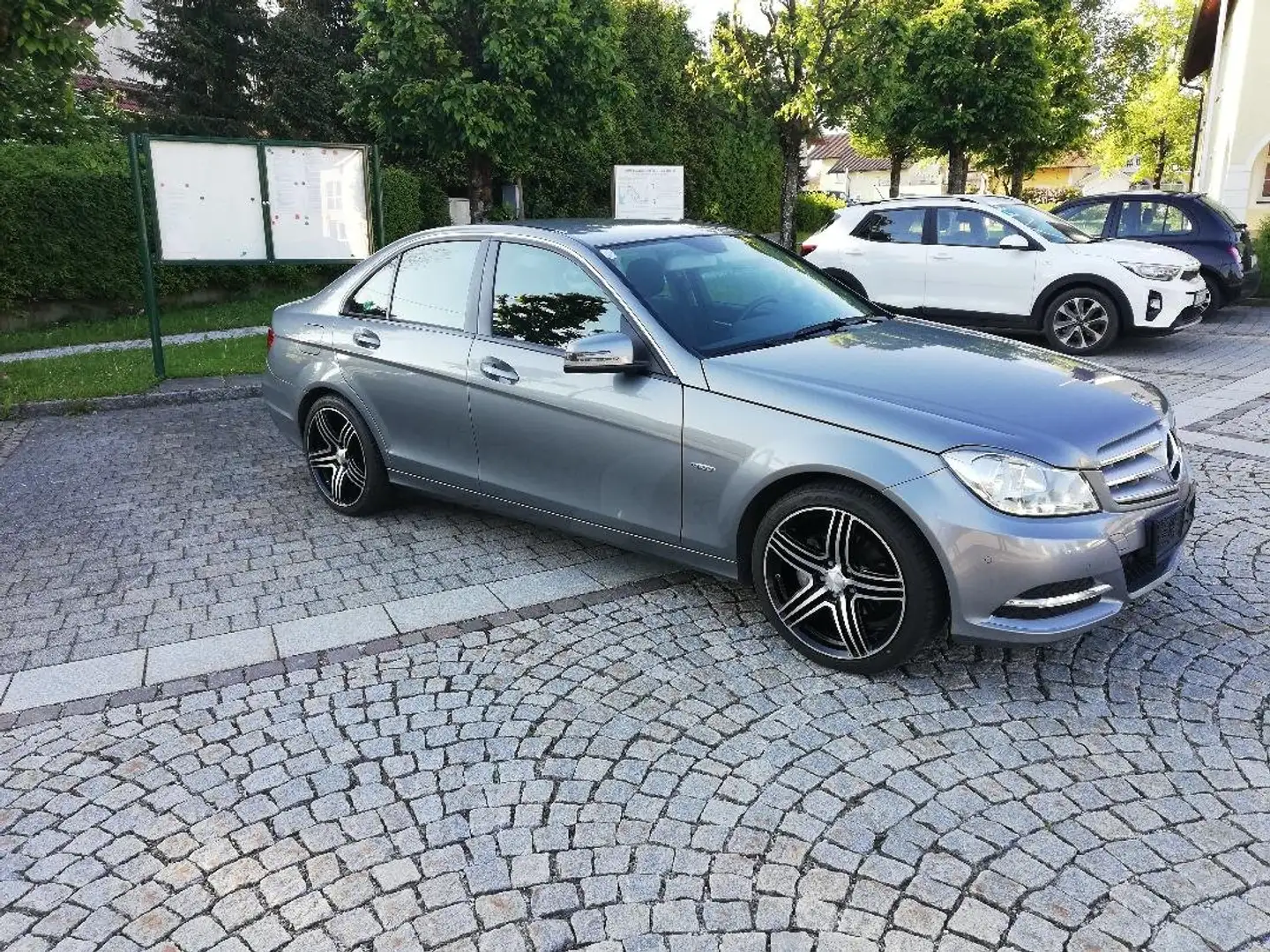 Mercedes-Benz C 180 C 180 CDI Elegance BlueEfficiency Elegance Grau - 1