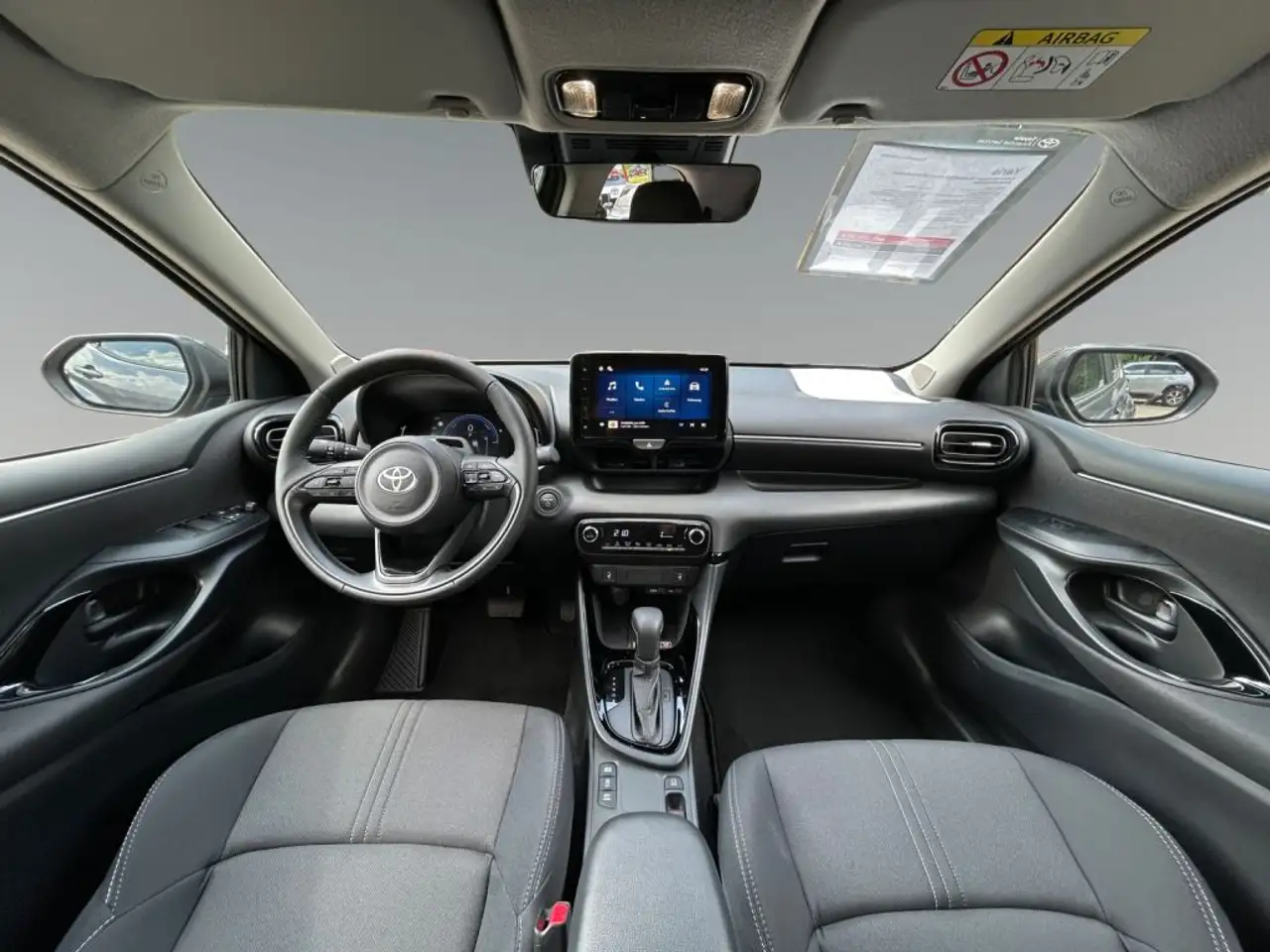 Toyota Yaris 2026 — фото 10