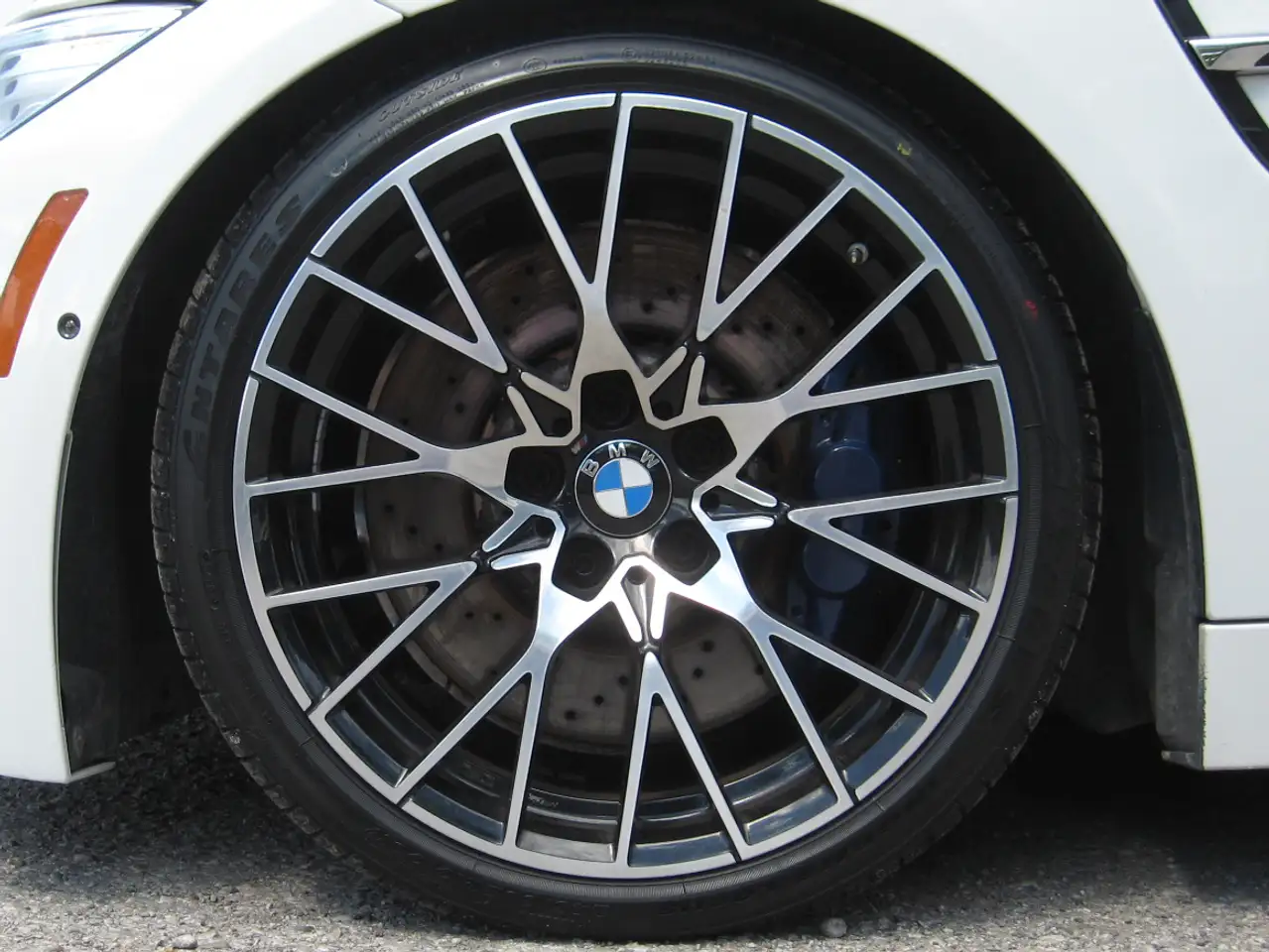 BMW M4 снимка BMW M4
