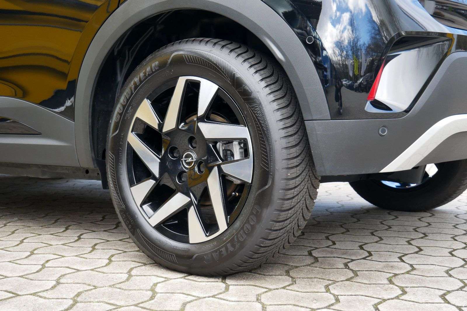 Opel Mokka E