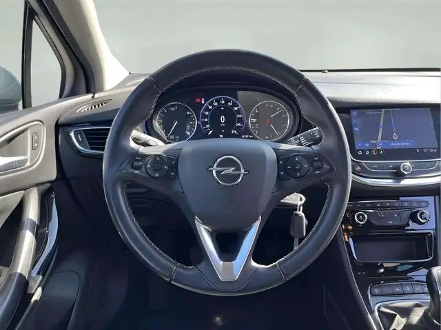 Opel Astra view 9