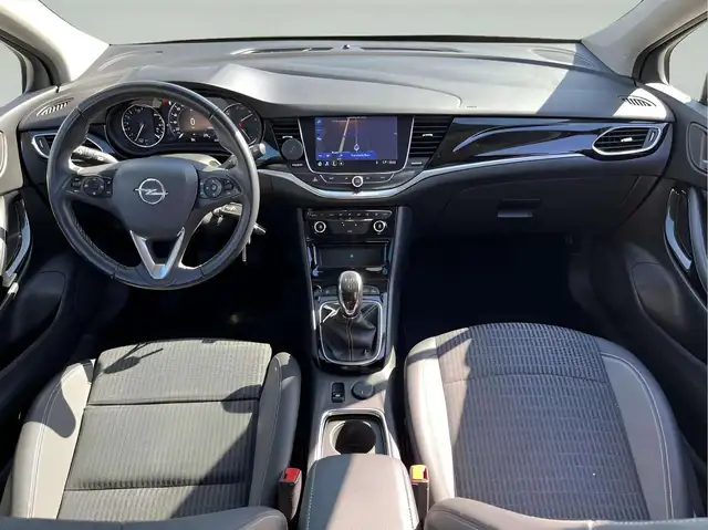 Opel Astra view 8