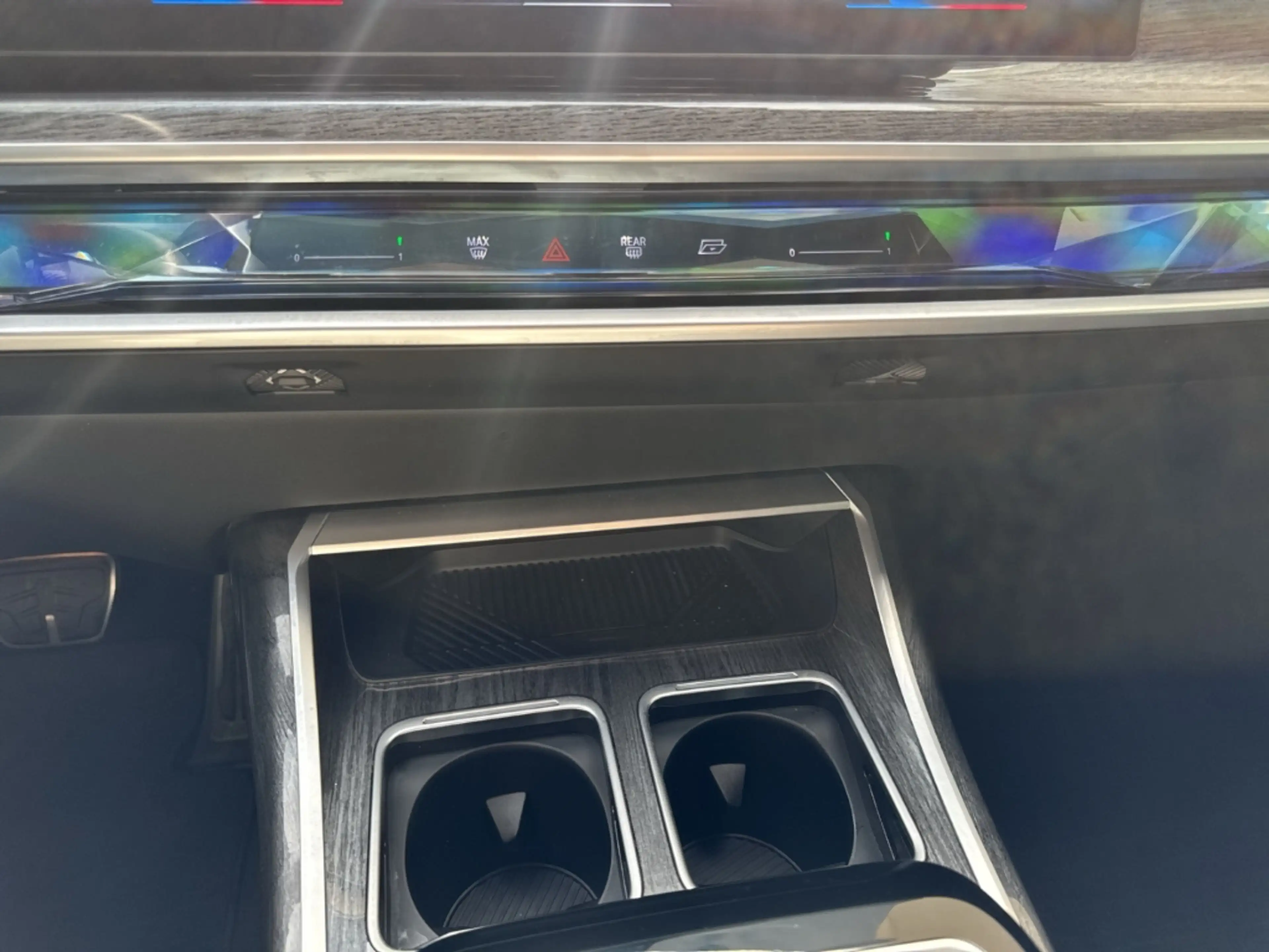 BMW i7 M Sport xDrive60/HUD/AHK/Bowers & Wilkins — photo 10