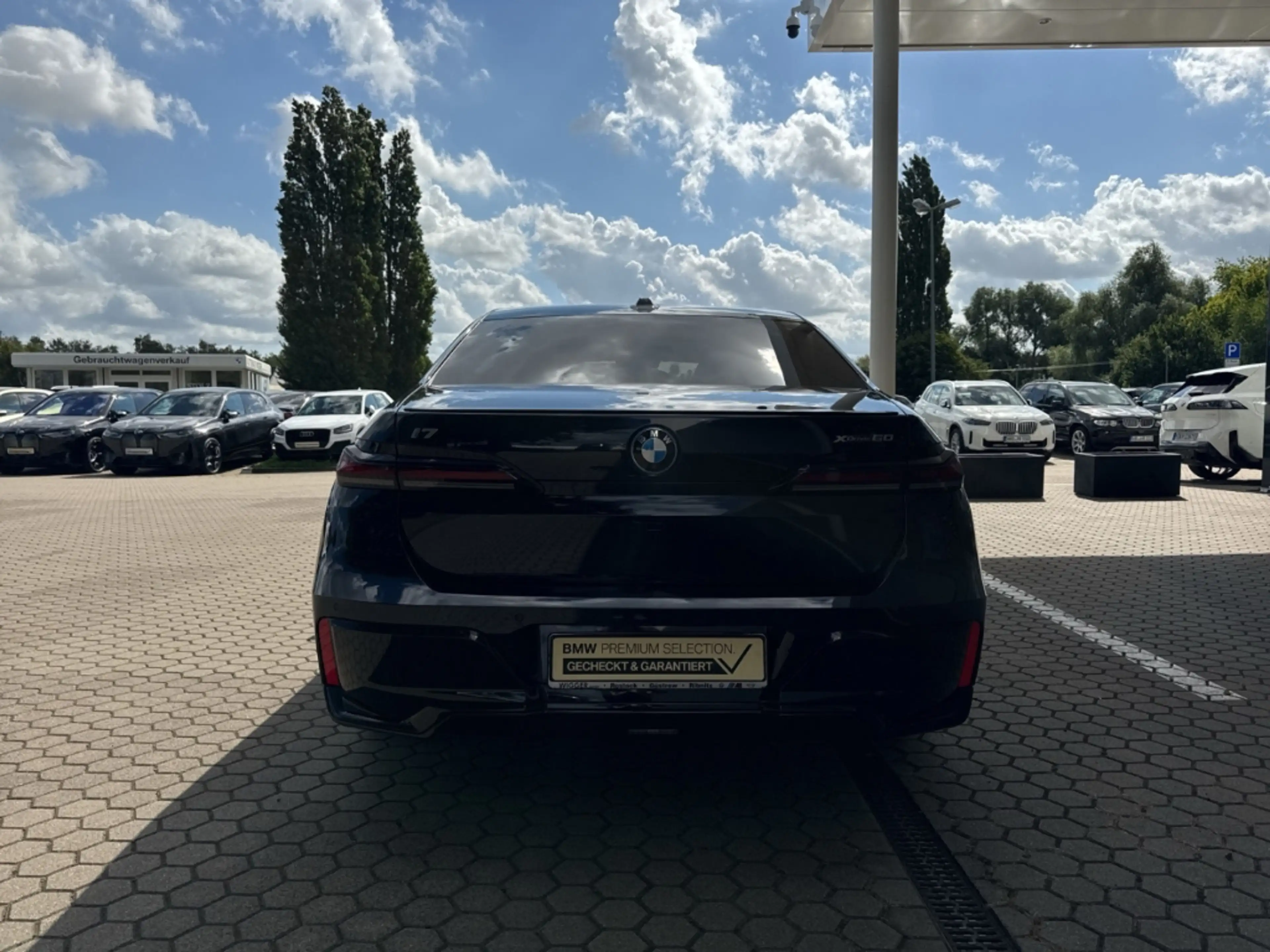 BMW i7 M Sport xDrive60/HUD/AHK/Bowers & Wilkins — photo 14