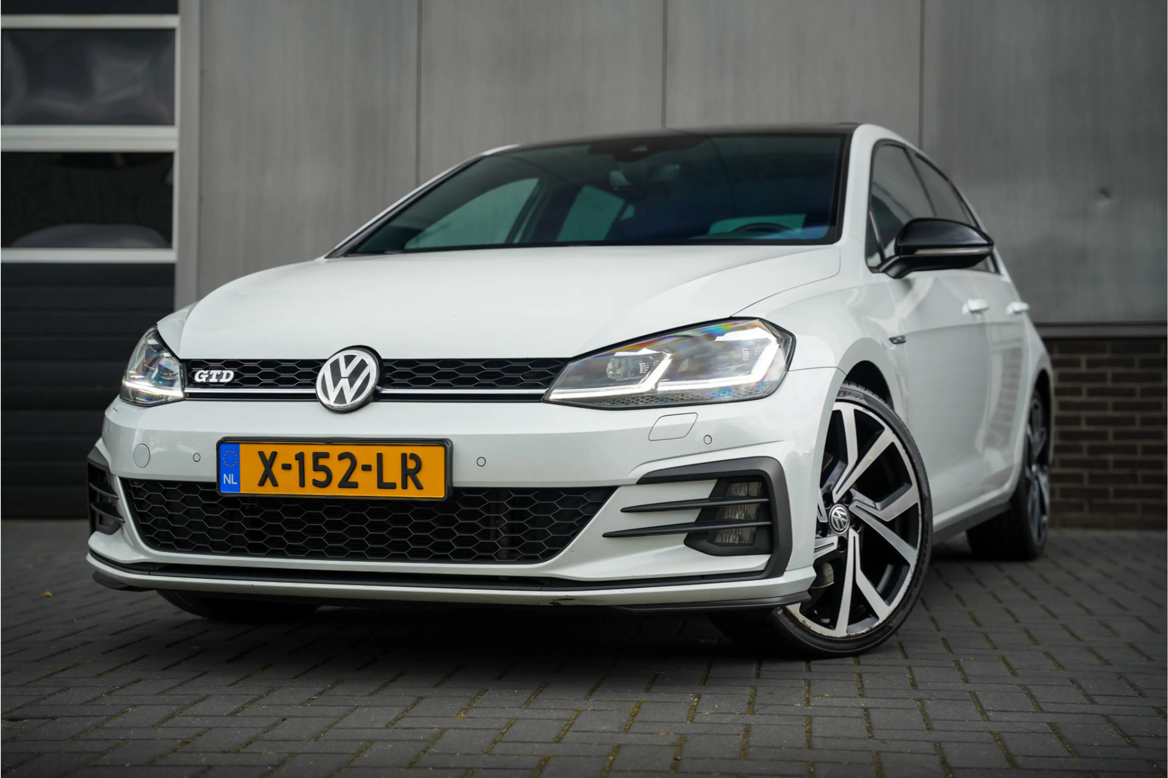Volkswagen Golf GTD 7.5 2.0 TDI 184 pk /Automaat/ Pano-Dak/ Sport-Stoe — photo 45