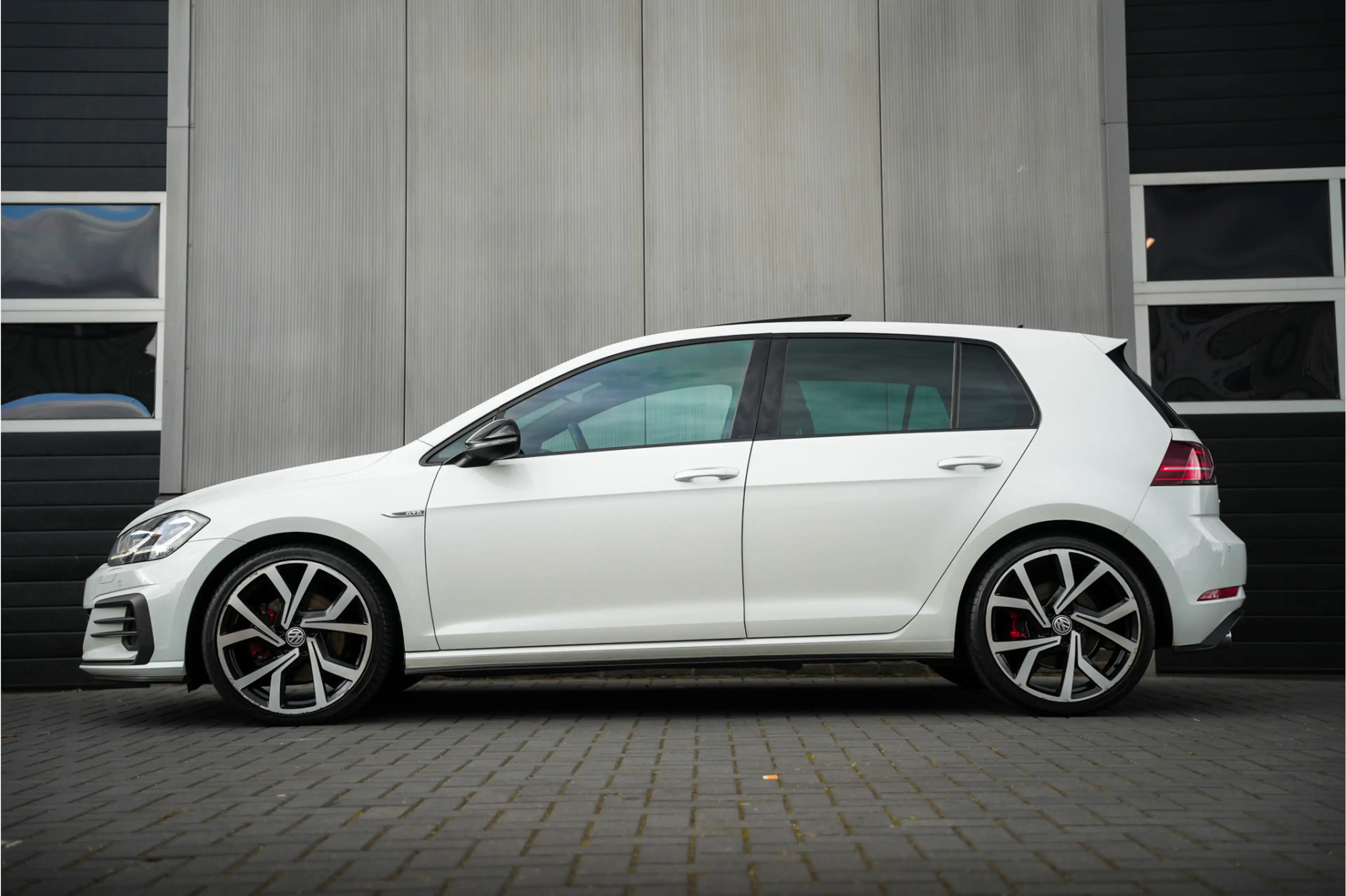 Volkswagen Golf GTD 7.5 2.0 TDI 184 pk /Automaat/ Pano-Dak/ Sport-Stoe — photo 2