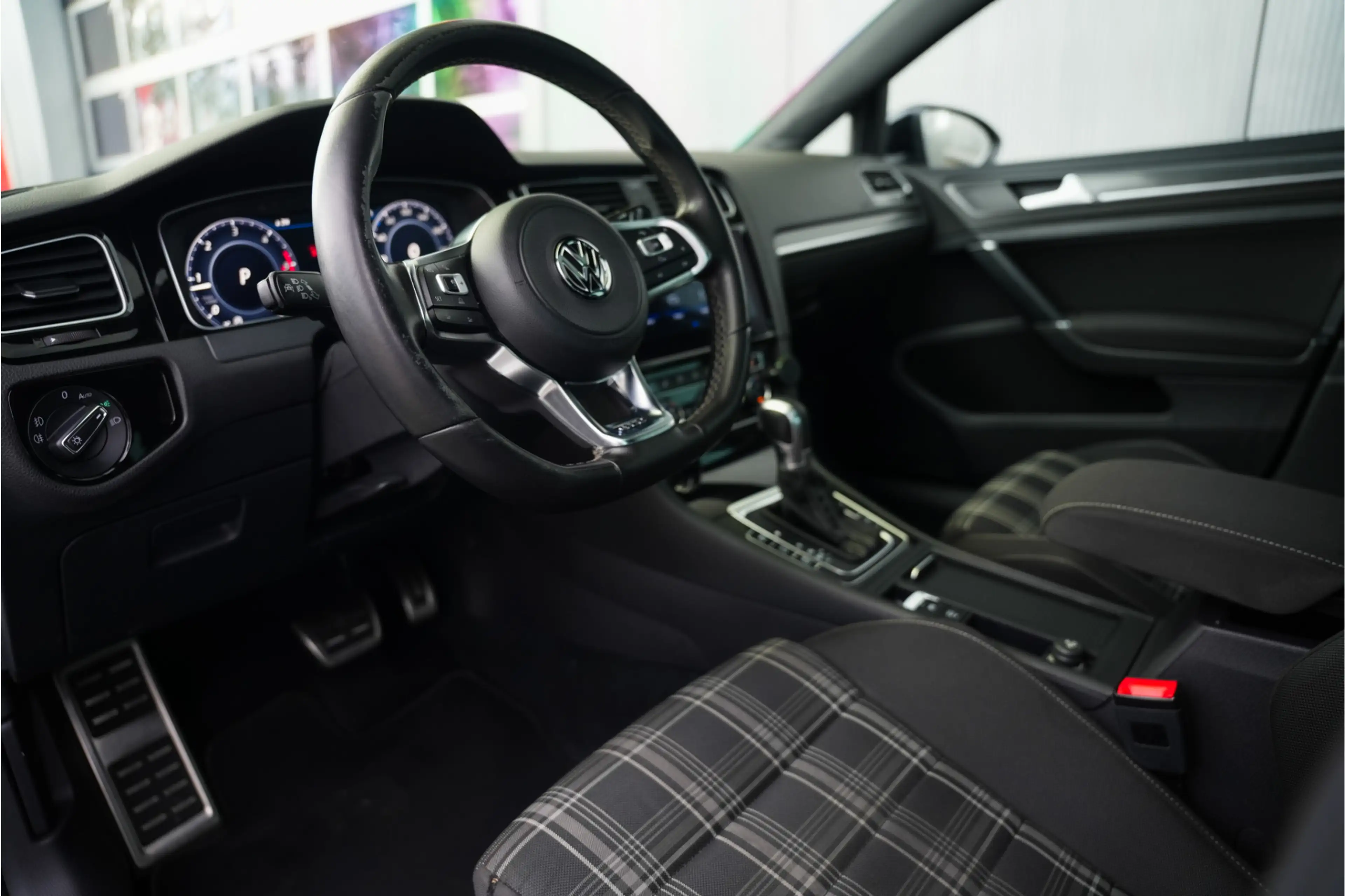 Volkswagen Golf GTD 7.5 2.0 TDI 184 pk /Automaat/ Pano-Dak/ Sport-Stoe — photo 4