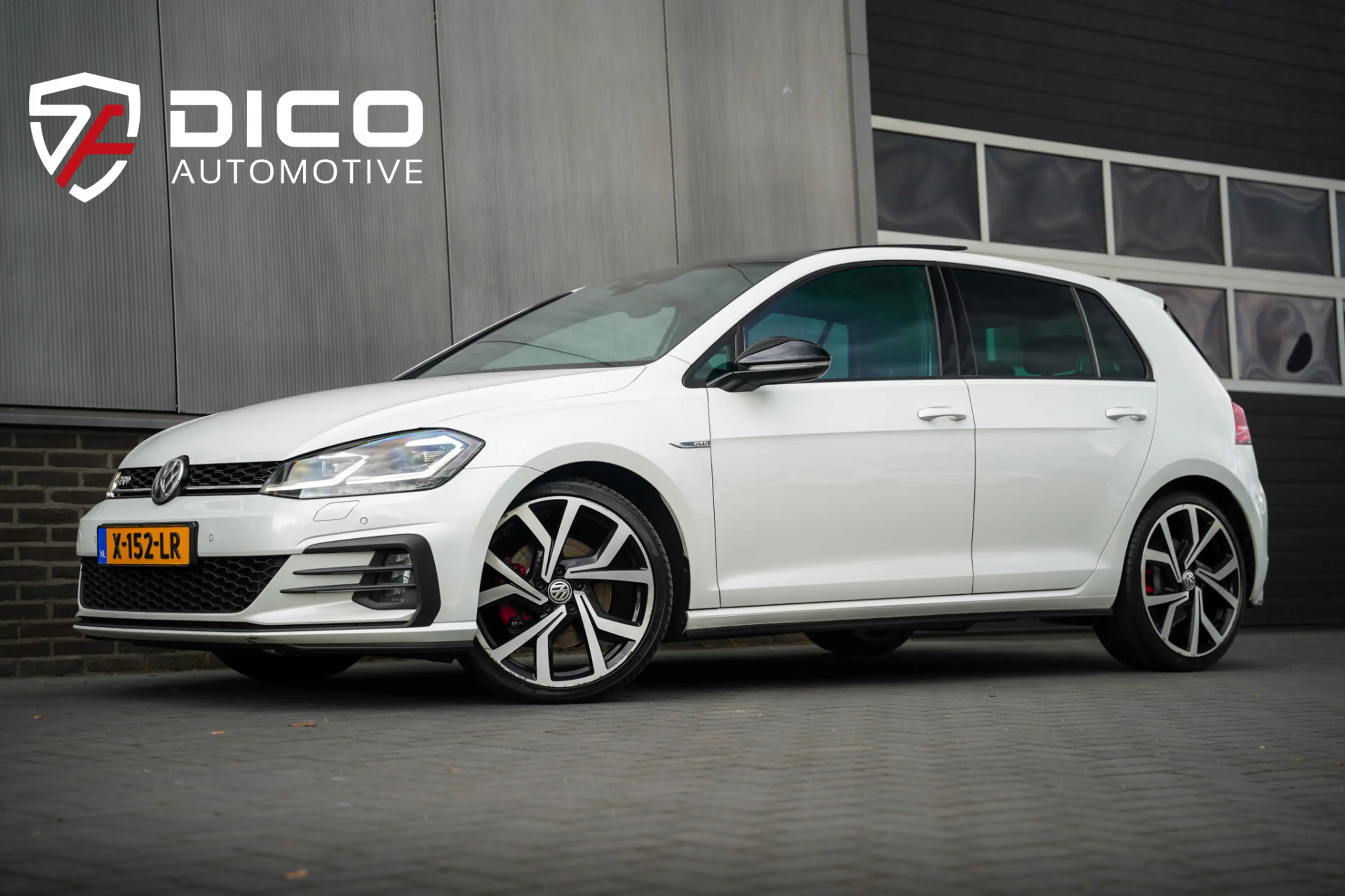 Volkswagen Golf GTD 7.5 2.0 TDI 184 pk /Automaat/ Pano-Dak/ Sport-Stoe
