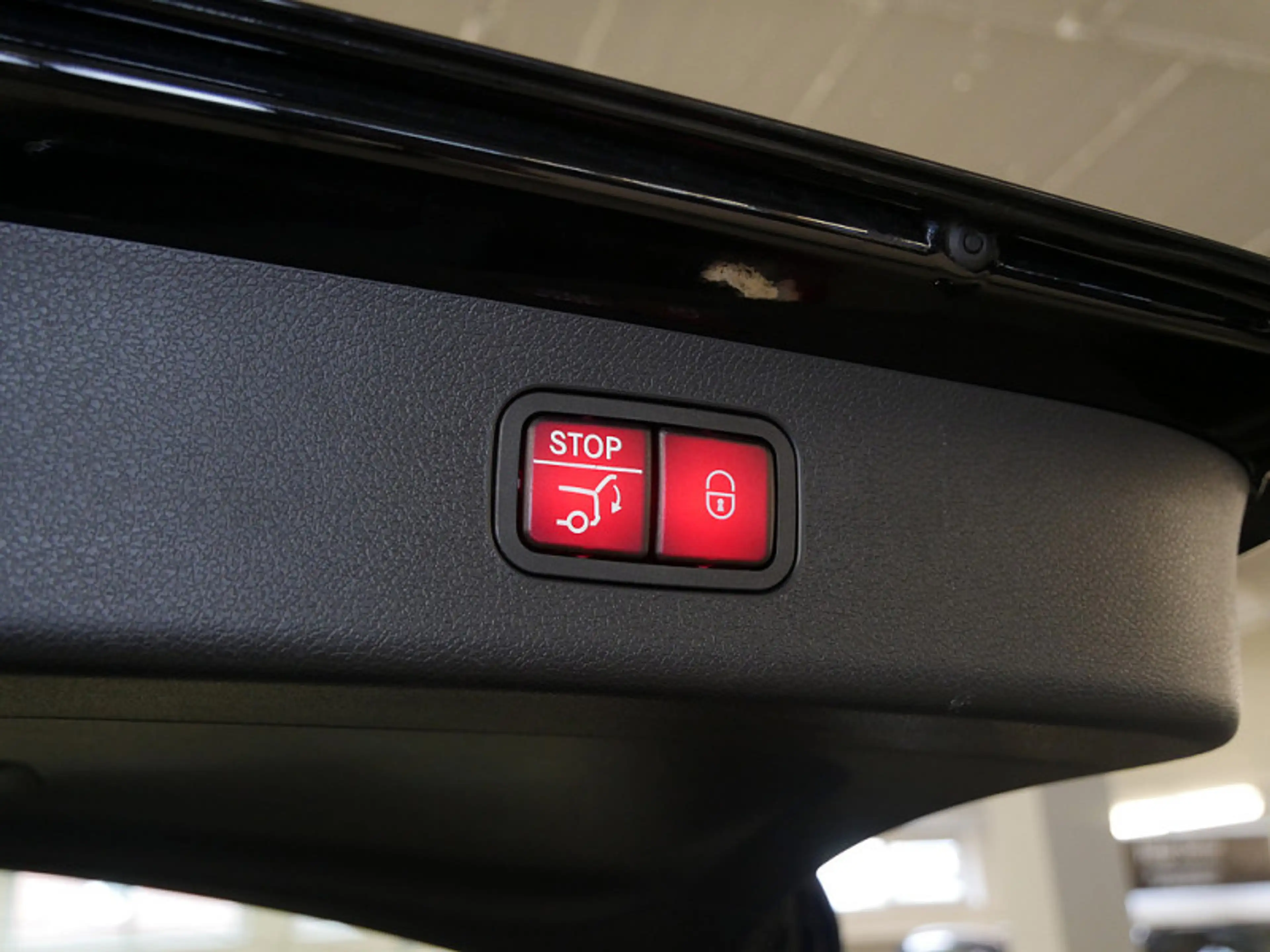 Mercedes-Benz E 220 T d , AVANTGARDE AHK DISTR KAMERA SPUR — photo 14