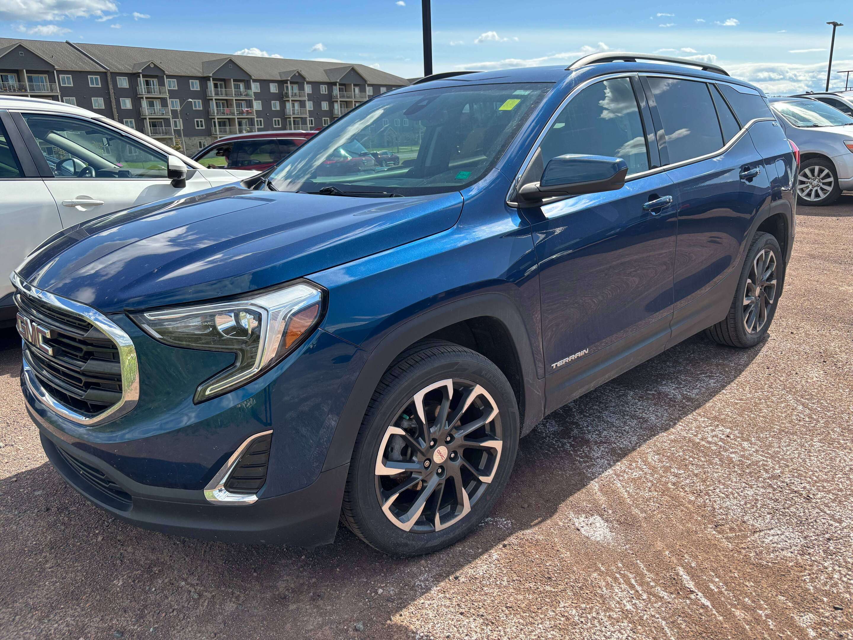 2020 GMC Terrain SLE! REMOTE START! HEATED SEATS! APPLE CARPLAY!