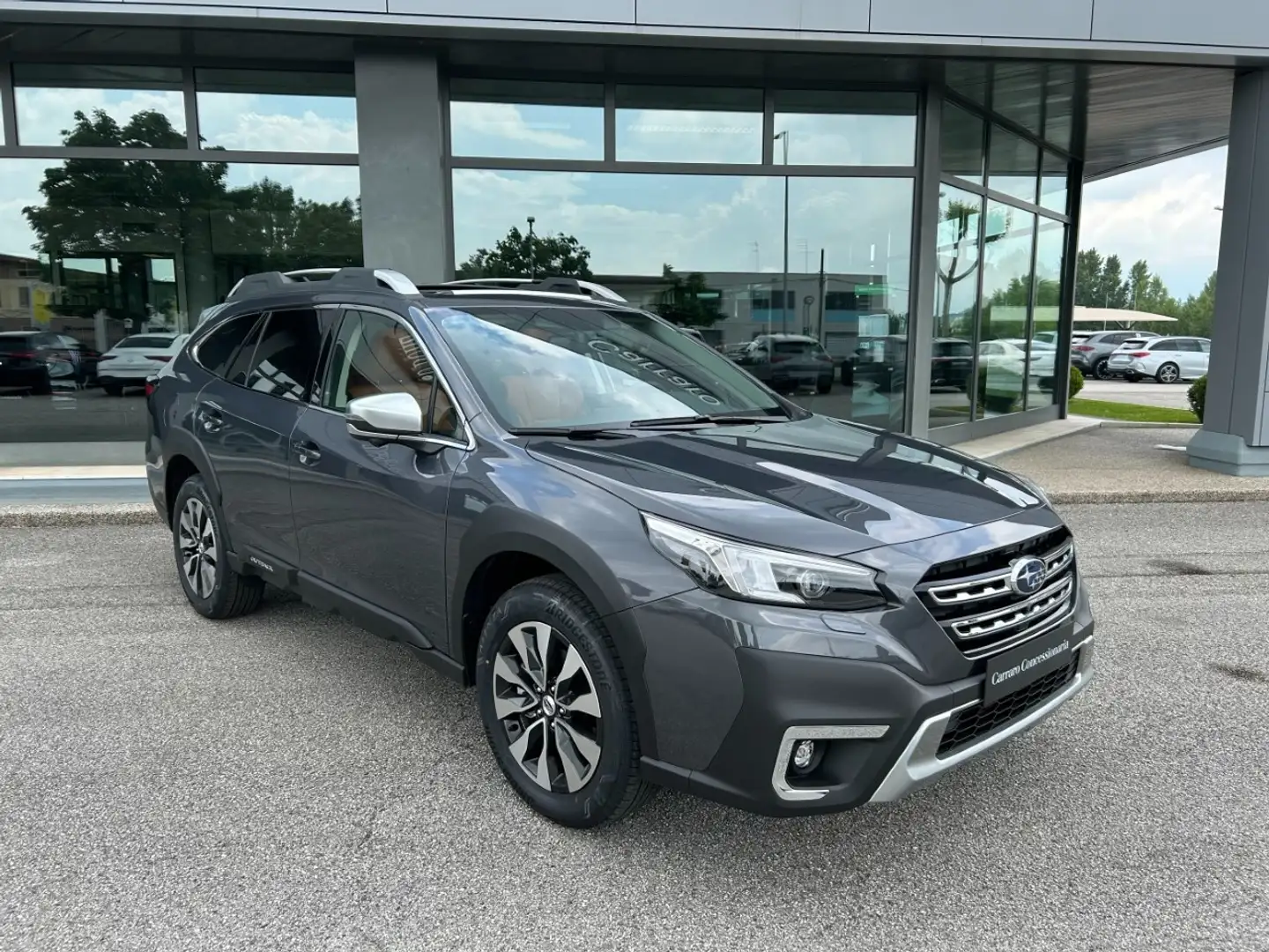 Subaru OUTBACK 2.5 Lineartronic PREMIUM Grau - 1