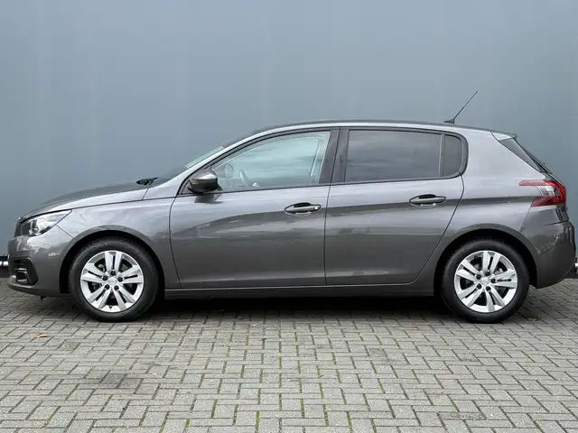 Peugeot 308 view 8