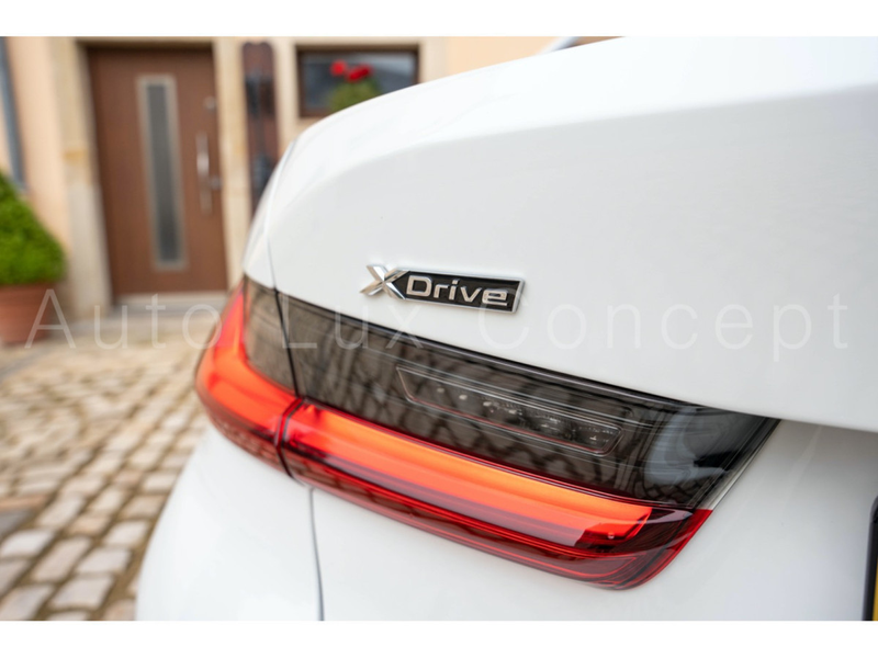 BMW 320 d xDrive M Sport/Kamera/AHK/Standheizung — photo 13