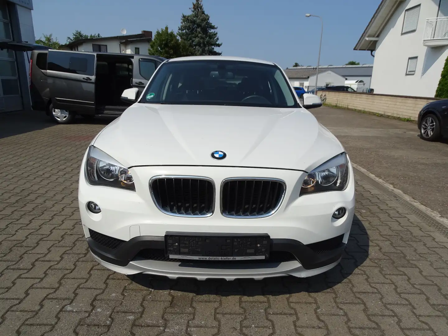 BMW X1 1.8l i sDrive, Steptronic, Sitzheizung, PDC hinten Weiß - 2