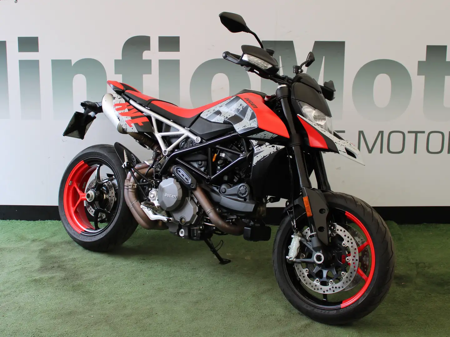 Ducati Hypermotard 950 RVE - 2