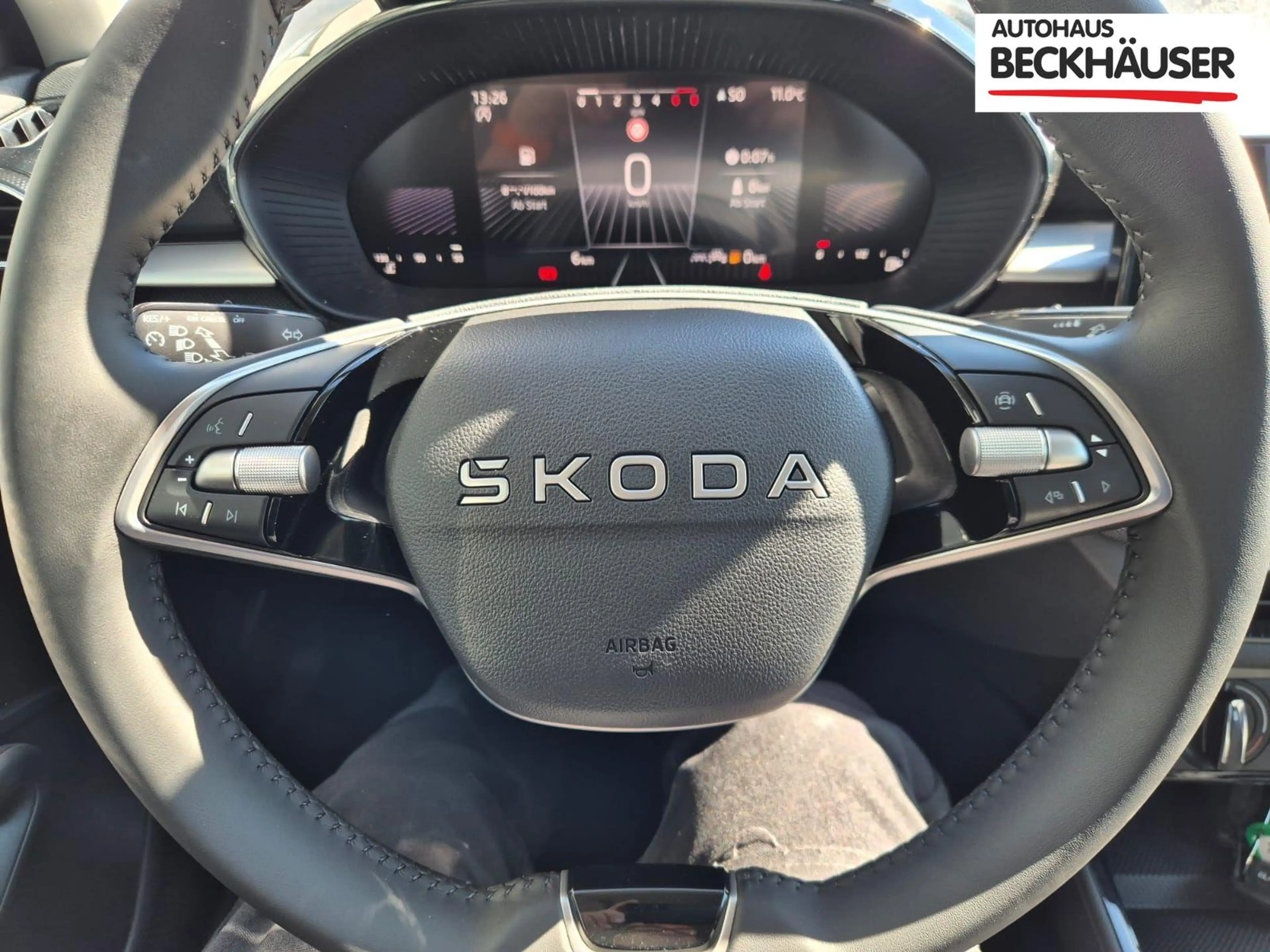Skoda Fabia 1.0 TSI 95PS Selection 5-türig Rückf.Kamera Par... — photo 15