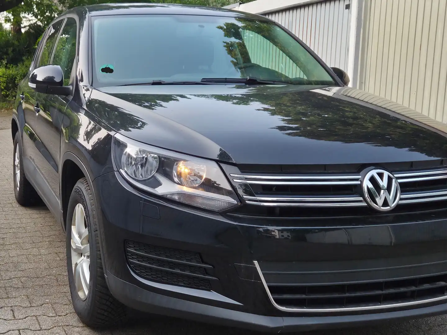 Volkswagen Tiguan Tiguan 1.4 TSI BlueMotion Technology CityScape Noir - 2