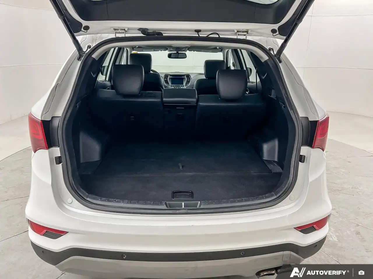 Hyundai SANTA FE снимка Hyundai SANTA FE
