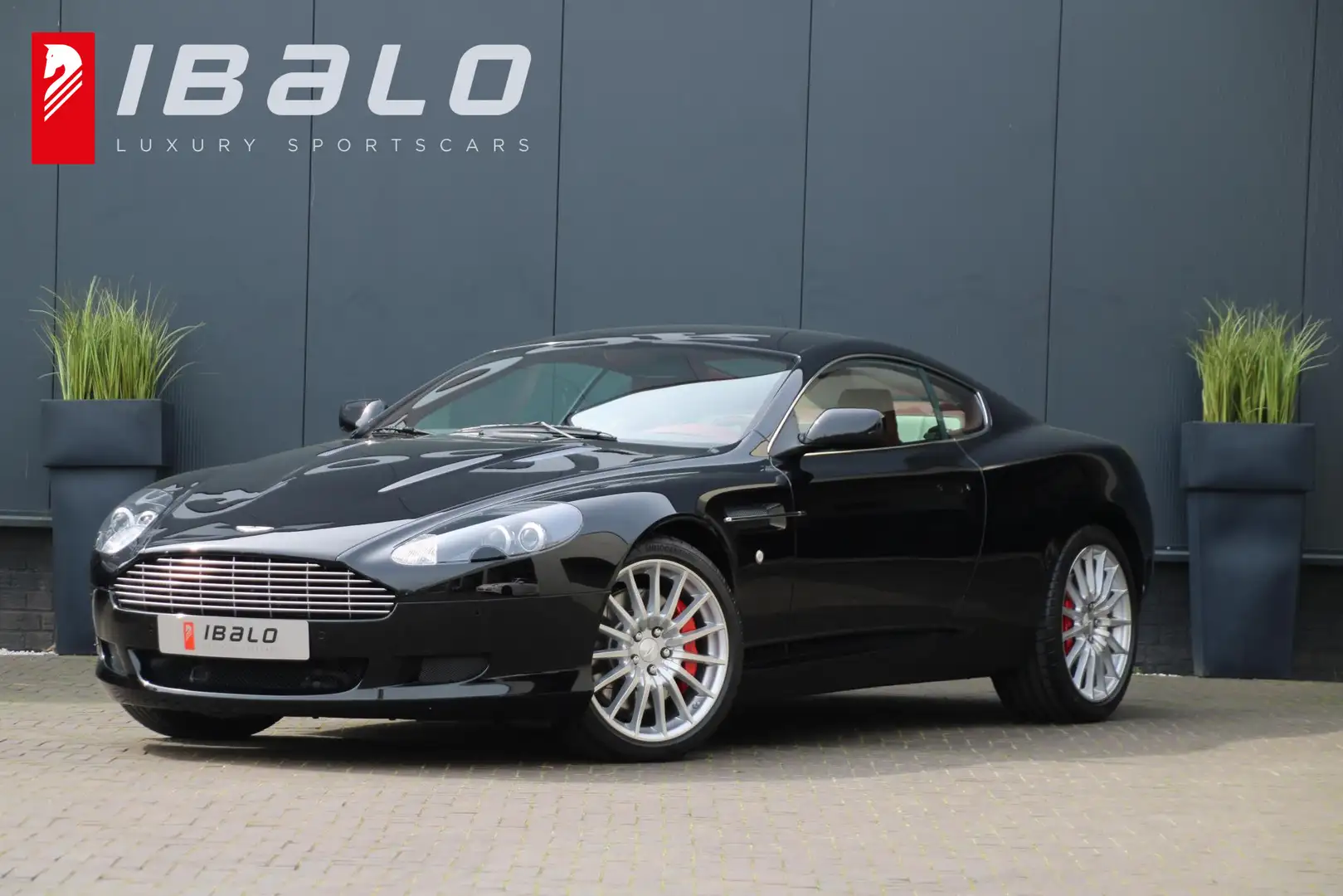 Aston Martin DB9 V12 Touchtronic | 470hp | Only 218km | New car | Negru - 1