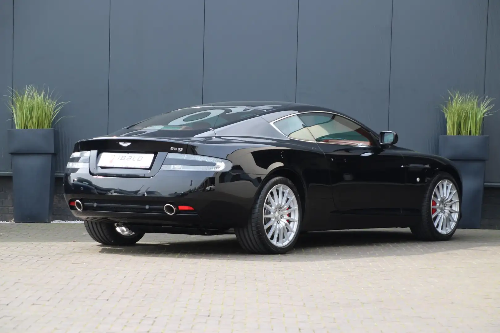 Aston Martin DB9 V12 Touchtronic | 470hp | Only 218km | New car | Fekete - 2
