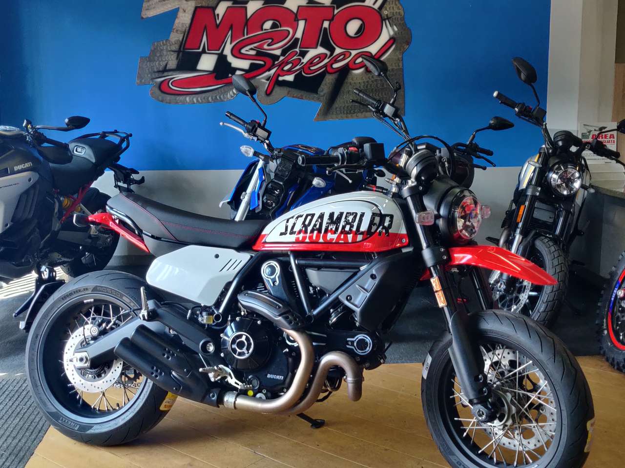 Ducati Scrambler 800 Urban Motard