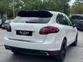 Porsche Cayenne 4.8 V8 Turbo Tiptronic Blanco - thumbnail 4
